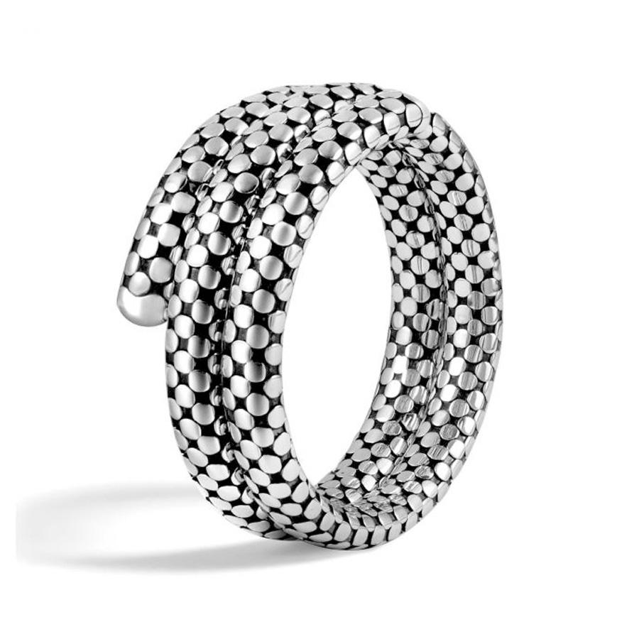 From the John Hardy Dot Collection, this bracelet is handcrafted in Bali and represents the brand's superior attention to detail and excellence in design.

The bracelet measures 1