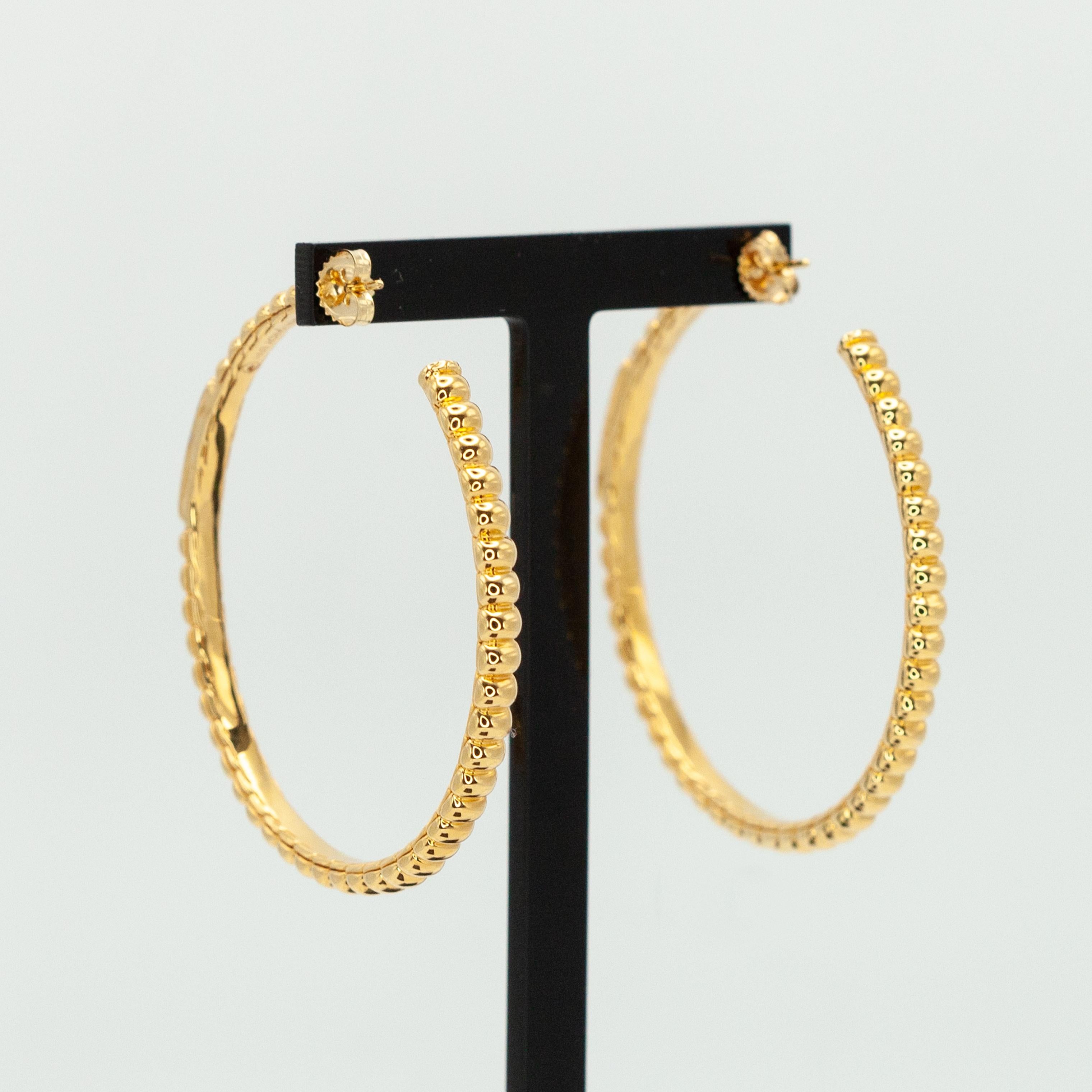 Moderne I John Hardy Electroform Bedeg Collection 18K YG Pavé Diamant Large Hoop Earrings en vente