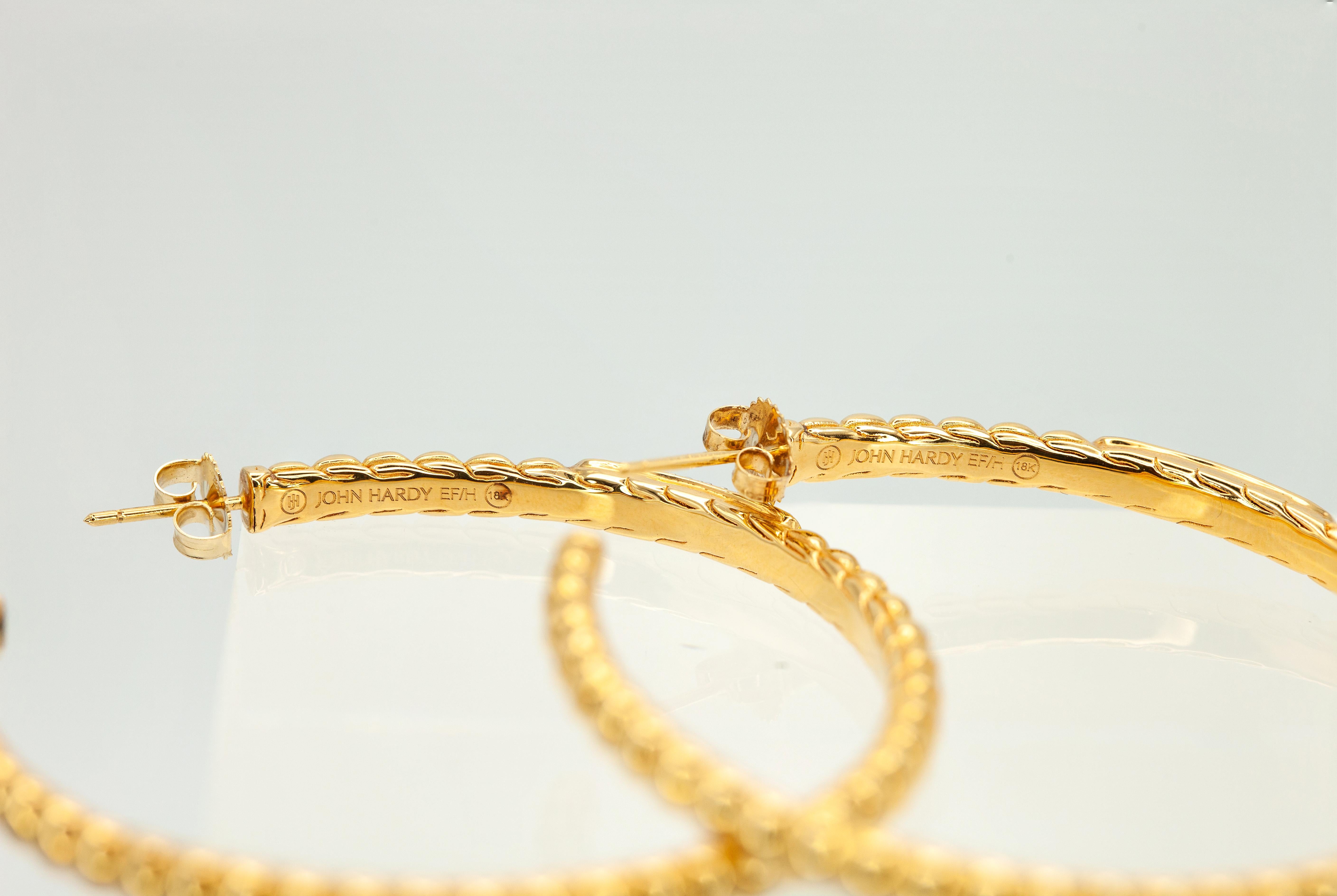 I John Hardy Electroform Bedeg Collection 18K YG Pavé Diamant Large Hoop Earrings Unisexe en vente