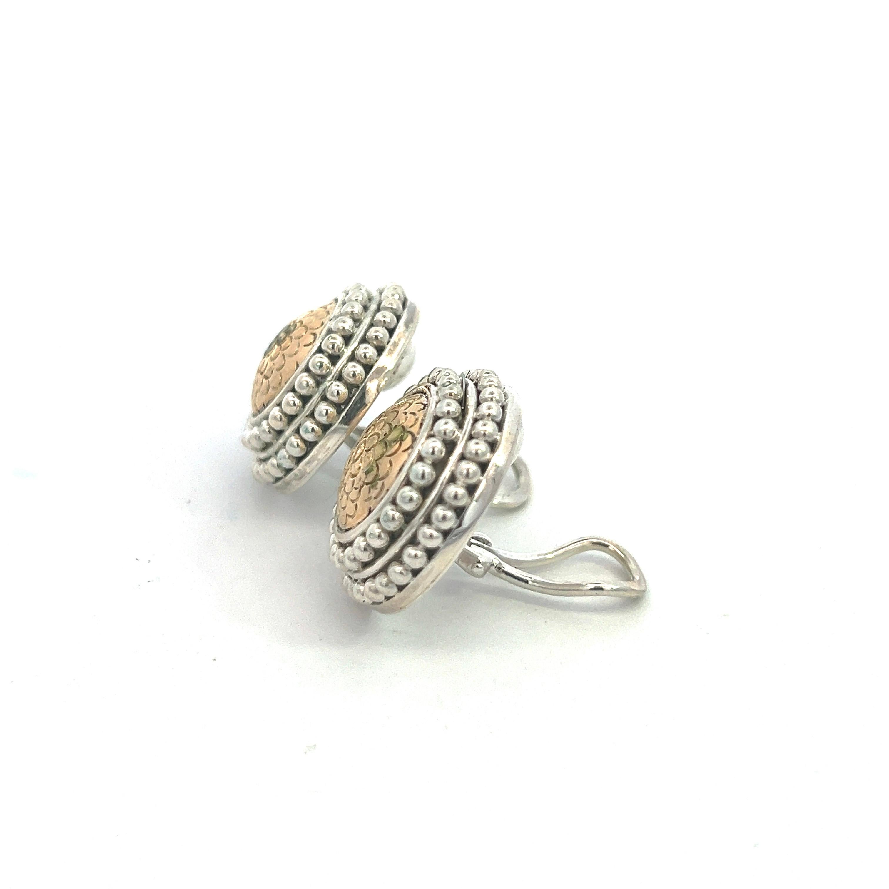 Autentico John Hardy Estate Orecchini a clip A. Silver Oro giallo 18k JH97

VENDITORE DI FIDUCIA DAL 2002

SI PREGA DI VEDERE LE NOSTRE CENTINAIA DI FEEDBACK POSITIVI DA PARTE DEI NOSTRI CLIENTI!!!

SPEDIZIONE GRATUITA!

DETTAGLI
Stile: Orecchini a
