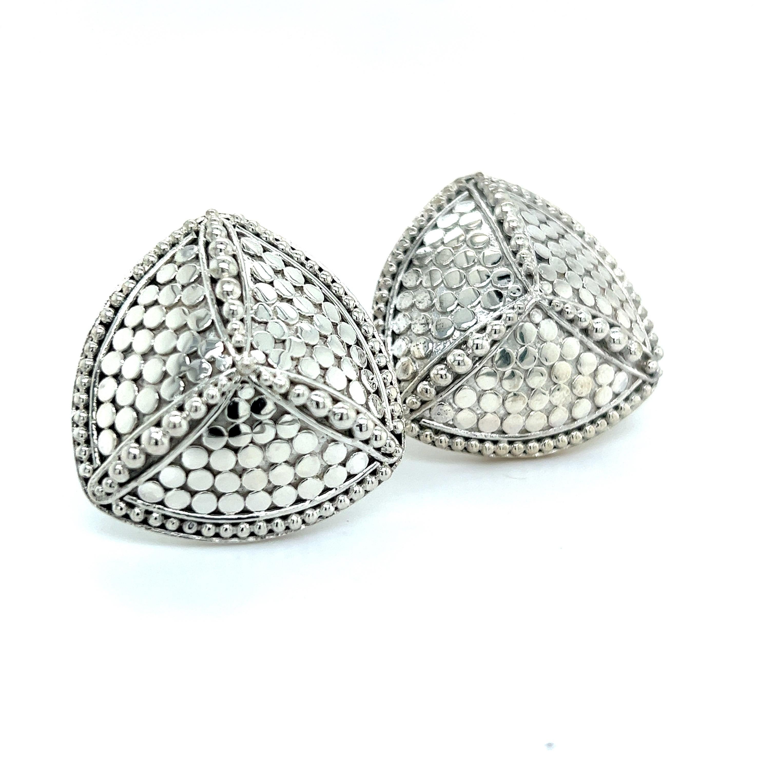 John Hardy Estate Clip on Triangle Dot Earrings Silver  For Sale 1