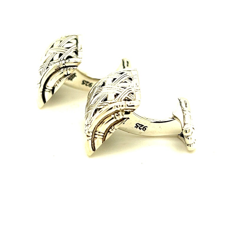 John Hardy Estate Cufflinks Sterling Silver JH15

TRUSTED SELLER SINCE 2002

PLEASE SEE OUR HUNDREDS OF POSITIVE FEEDBACKS FROM OUR CLIENTS!!

FREE SHIPPING!!

DETAILS
Weight: 13 Grams
Metal: Sterling Silver

The John Hardy jewelry items are estate