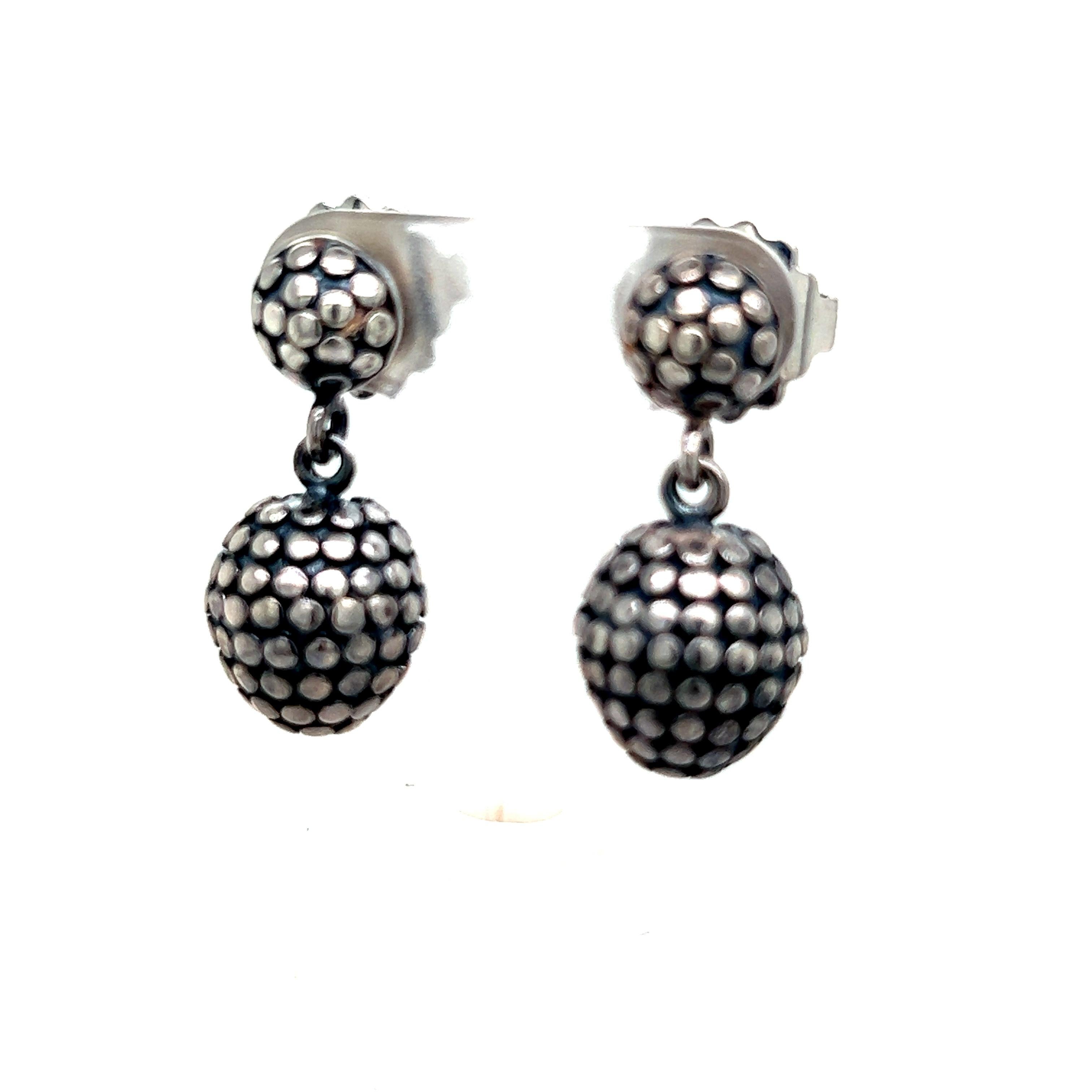 John Hardy Estate Dot Drop Ball Earrings With Original Backs Sterling Silver JH26


TRUSTED SELLER SINCE 2002

PLEASE SEE OUR HUNDREDS OF POSITIVE FEEDBACKS FROM OUR CLIENTS!!

FREE SHIPPING!!

DETAILS
Earrings: Drop
Drop Length: 3/4 Inches
Weight: