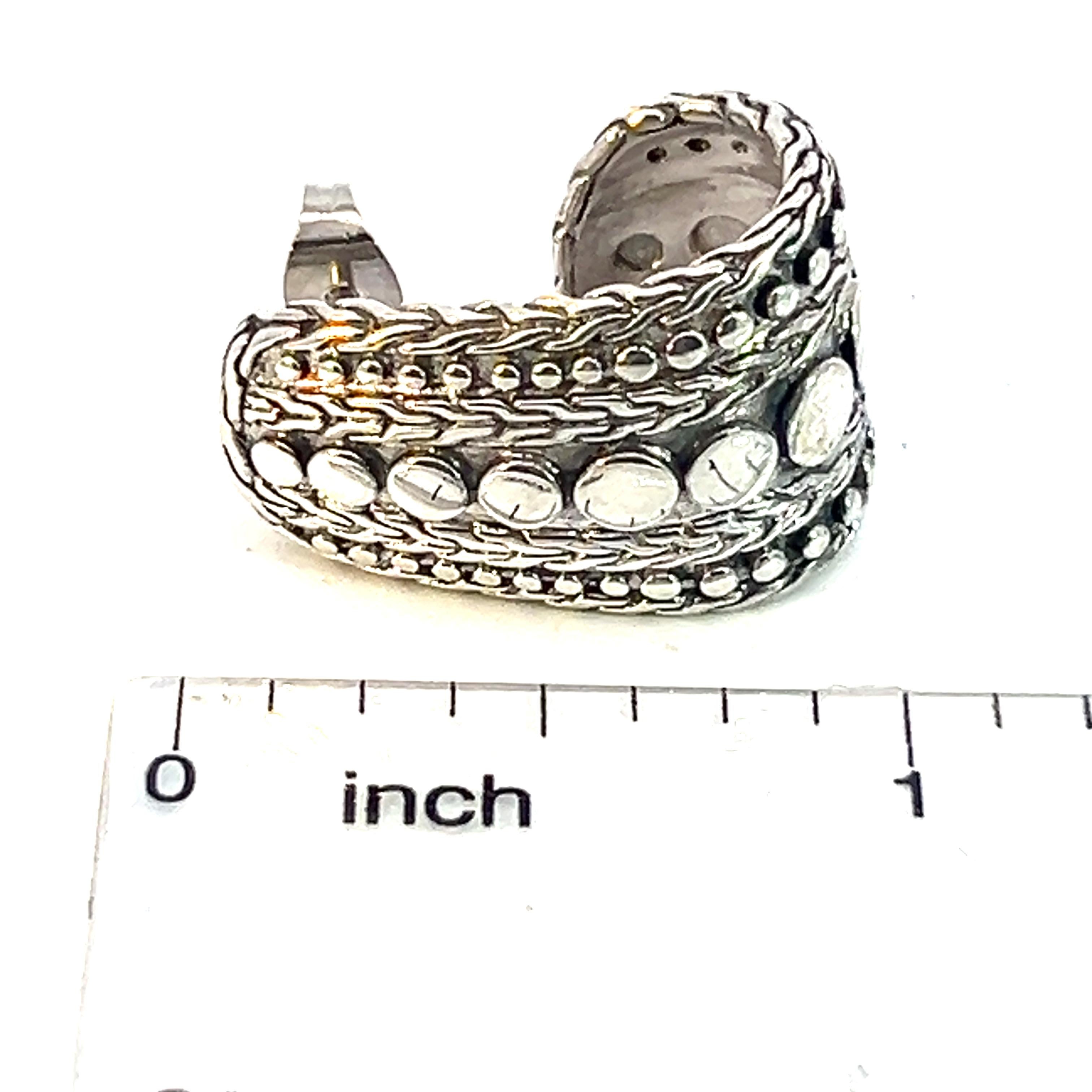 John Hardy Estate Dot Nuansa J Hoop Earrings Sterling Silver In Good Condition For Sale In Brooklyn, NY