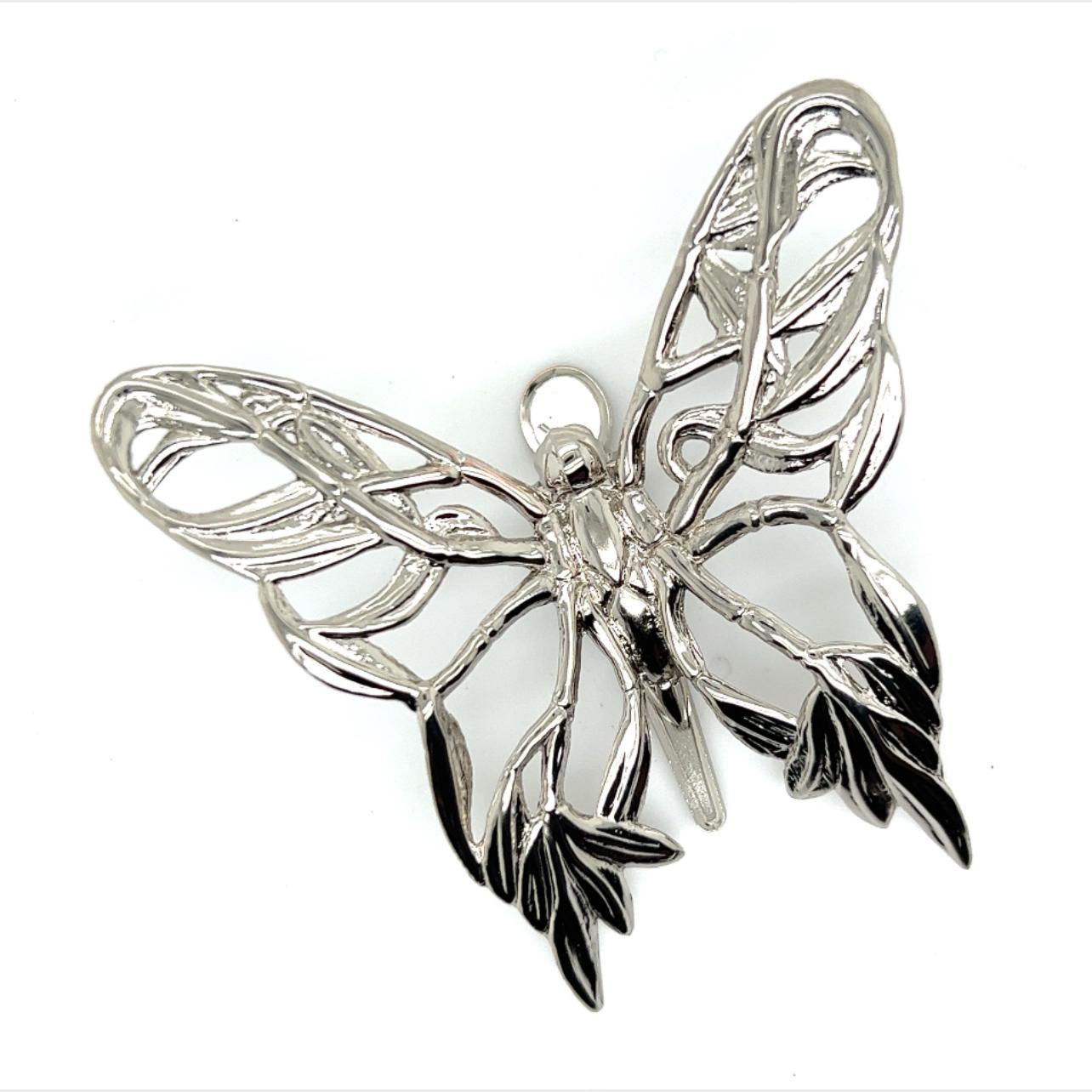 John Hardy Estate Ladies Butterfly Brooch & Scarf Clip Rhodium Plated JH8

TRUSTED SELLER SINCE 2002

PLEASE SEE OUR HUNDREDS OF POSITIVE FEEDBACKS FROM OUR CLIENTS!!

FREE SHIPPING!!

DETAILS
Style: Butterfly
Weight: 19.5 Grams
Metal: Rhodium