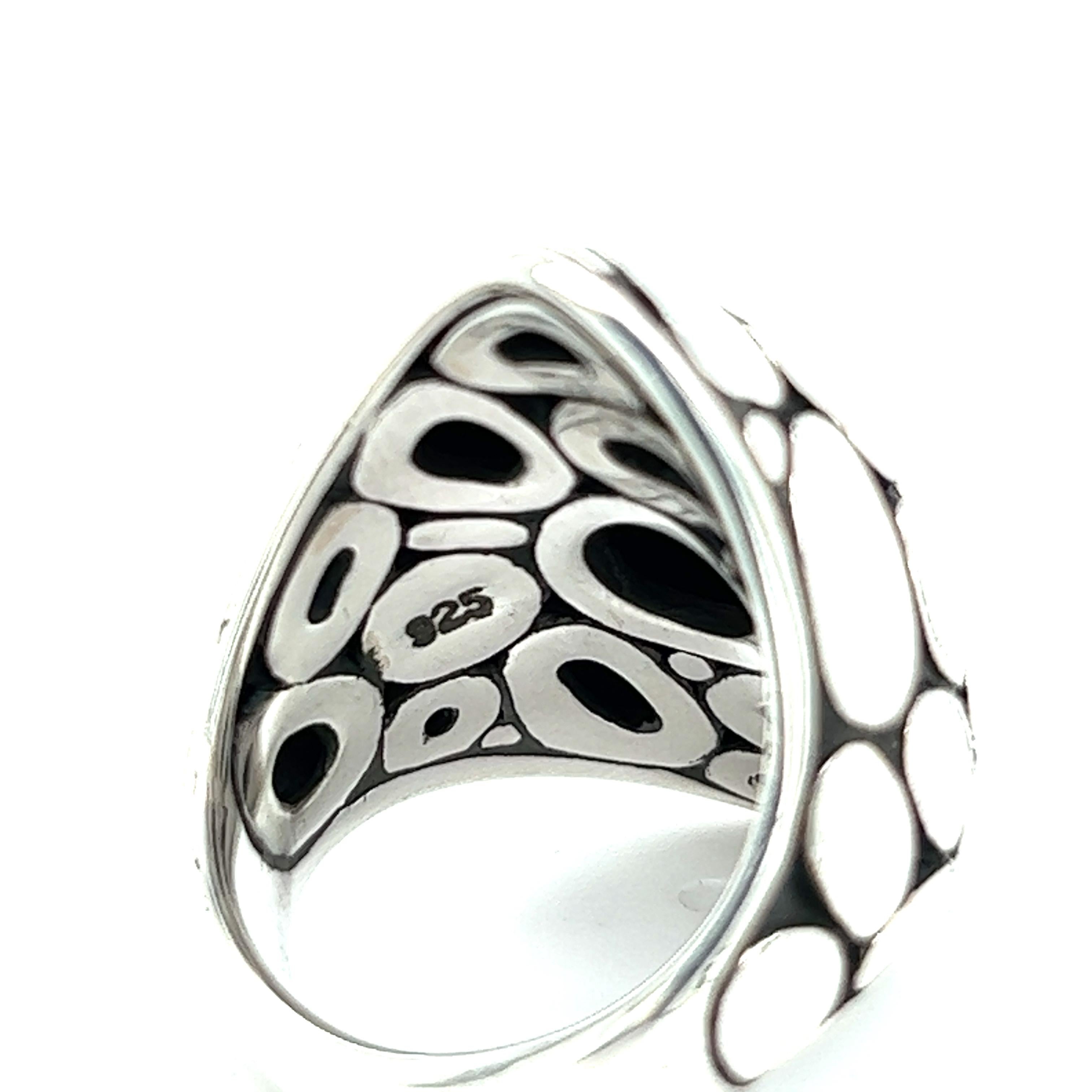 John Hardy Estate Ladies Kali Pebble Marquise Dome Ring 6 Sterling Silver In Good Condition For Sale In Brooklyn, NY
