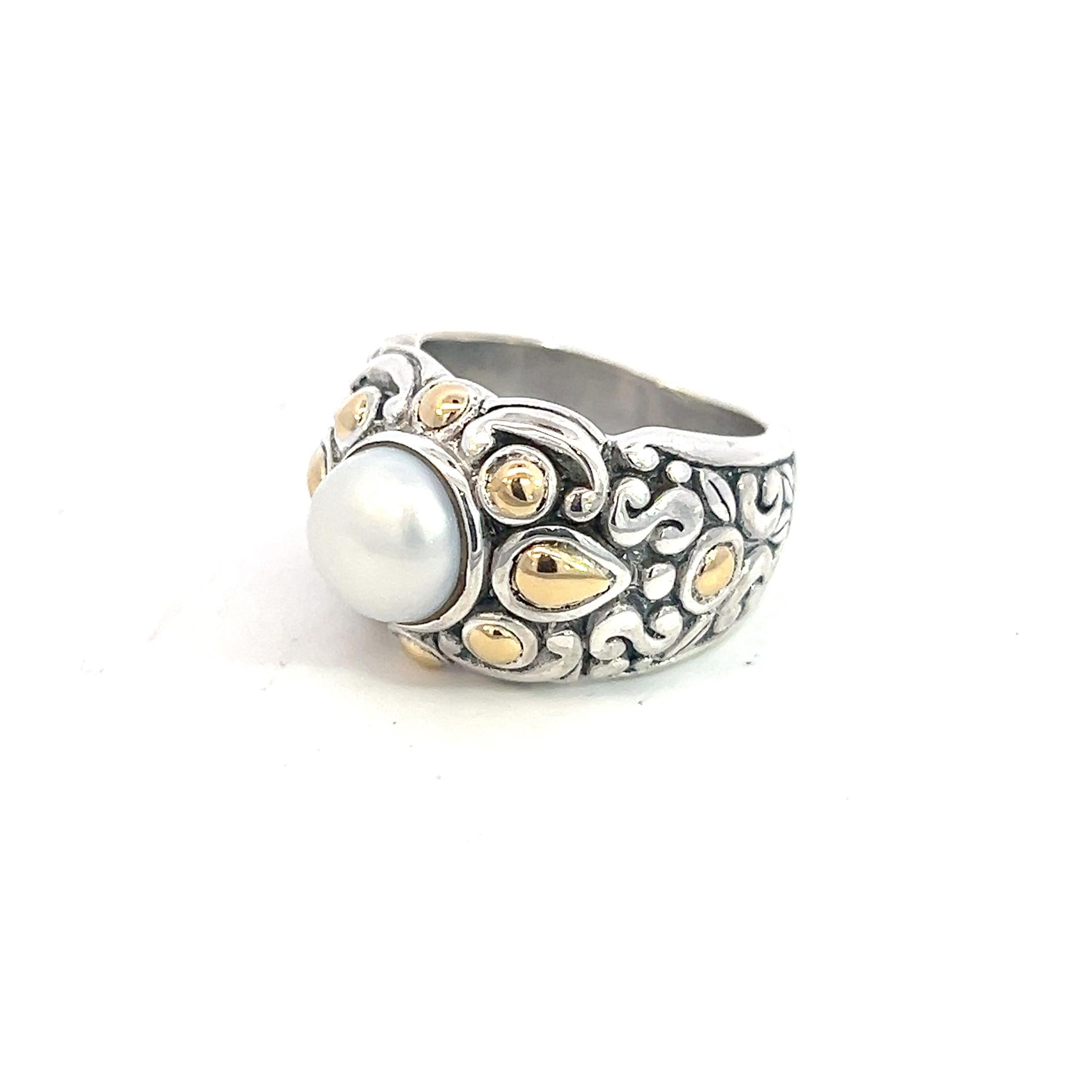John Hardy Estate Pearl Ring Size 6 18k Gold + Silver JH77

TRUSTED SELLER SINCE 2002

PLEASE SEE OUR HUNDREDS OF POSITIVE FEEDBACKS FROM OUR CLIENTS!!

FREE SHIPPING!!

DETAILS
Stone: Pearl
Ring Size: 6
Weight: 12.4 Grams
Metal: 18k Yellow Gold +