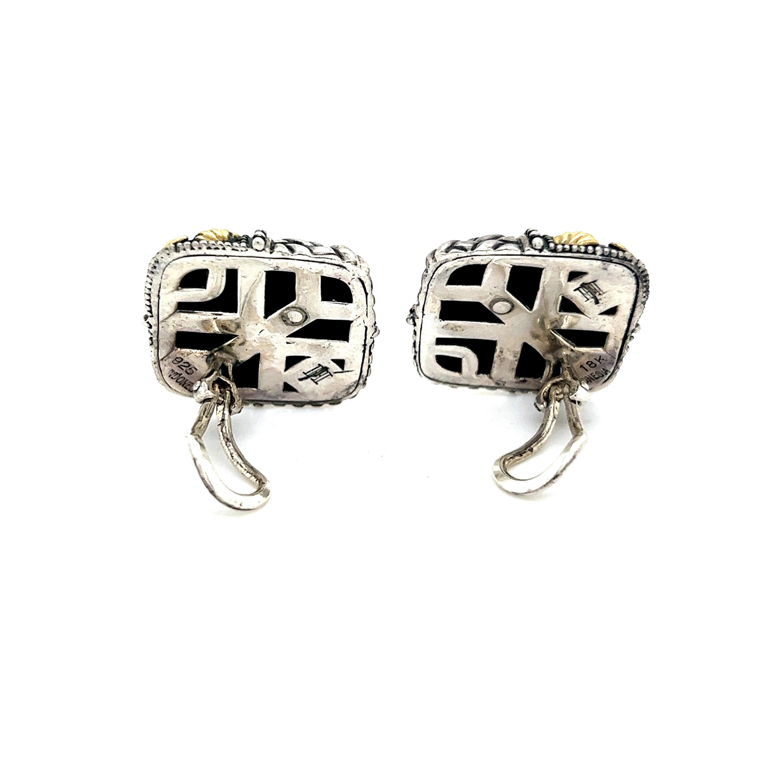 John Hardy Estate Square Ornate Clip-on Earrings 18k Y Gold + Sterling Silver In Good Condition For Sale In Brooklyn, NY