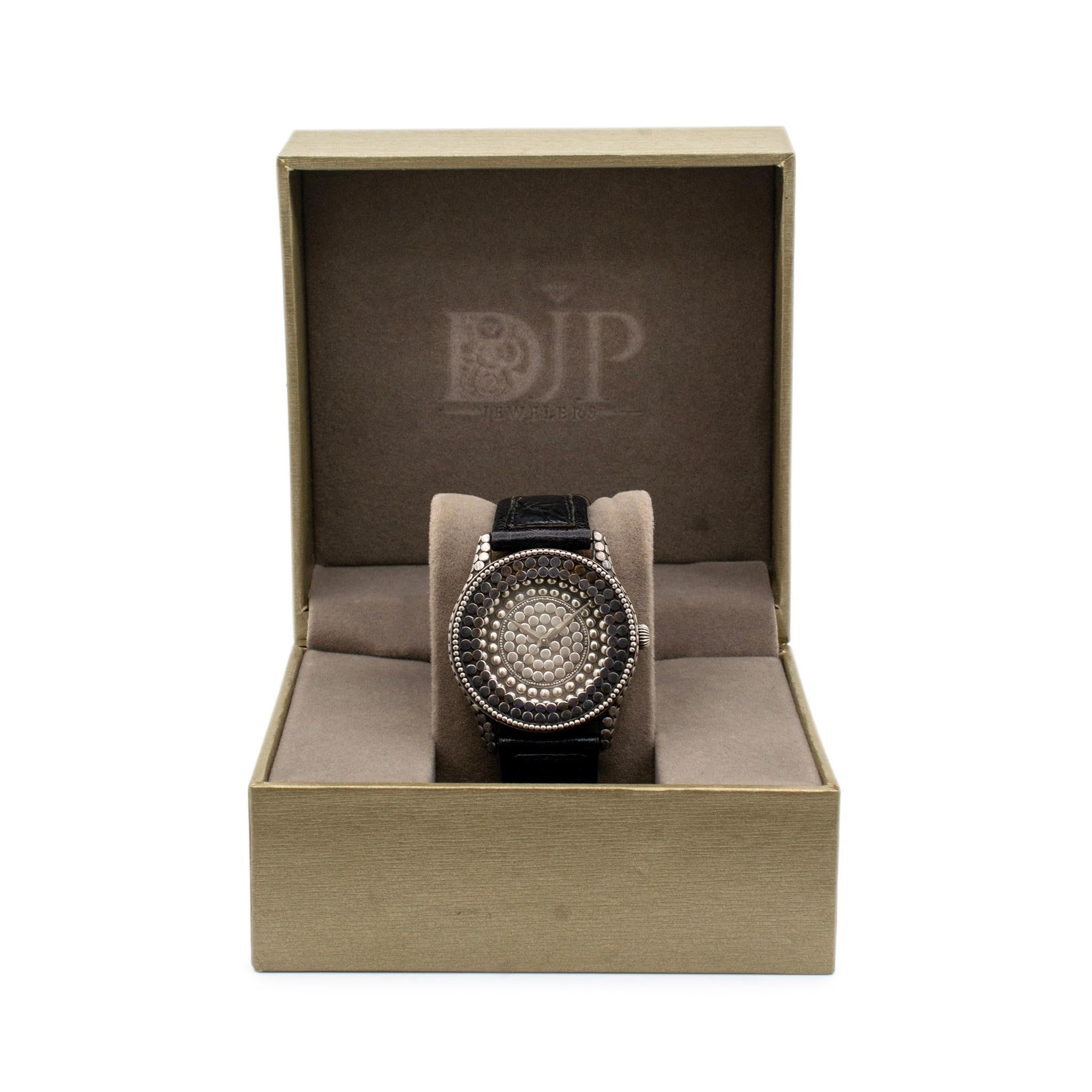 John Hardy Handgefertigte freistehende Uhr, Modell 4874 Kollektion 36MM, aus Sterlingsilber 6