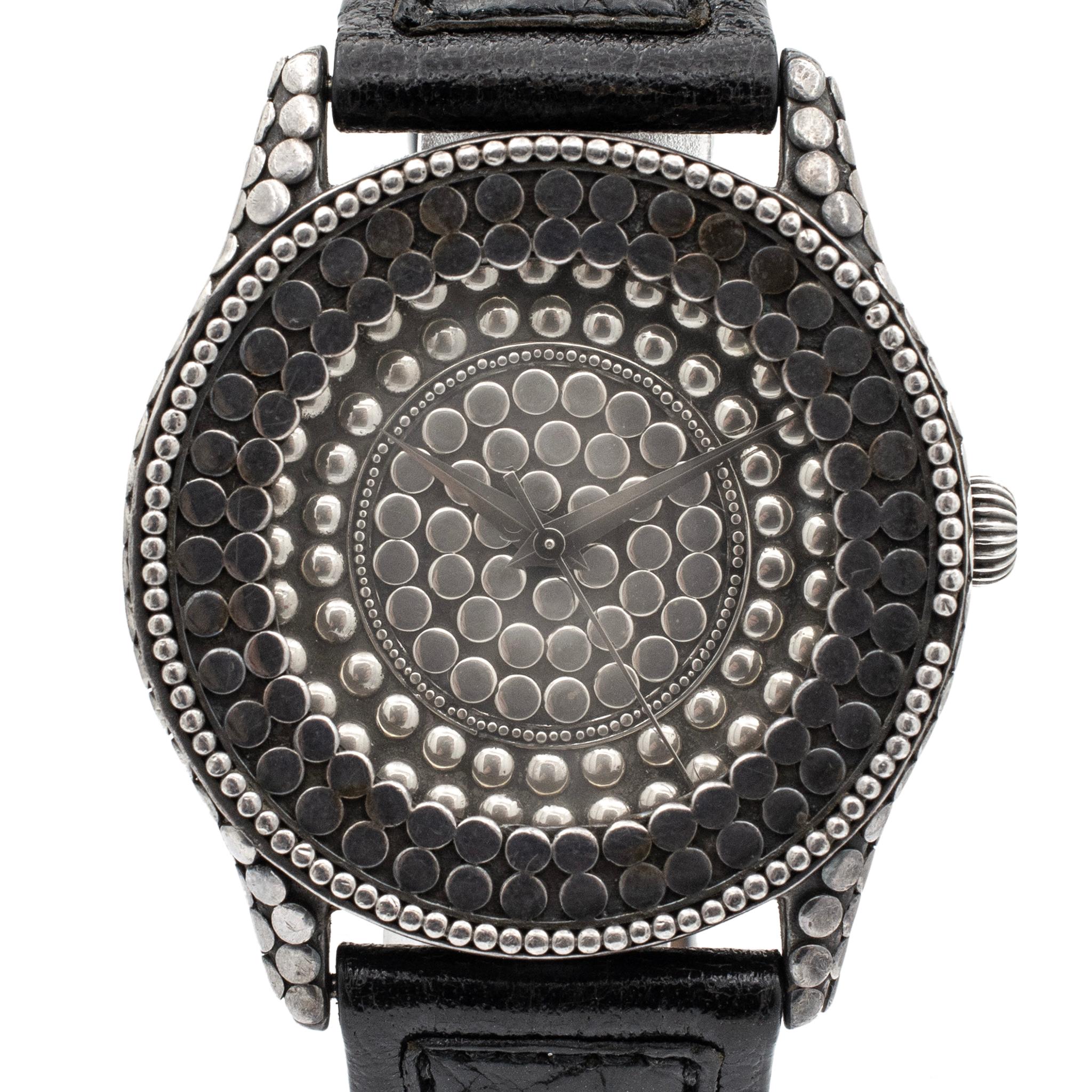 John Hardy Handgefertigte freistehende Uhr, Modell 4874 Kollektion 36MM, aus Sterlingsilber 2