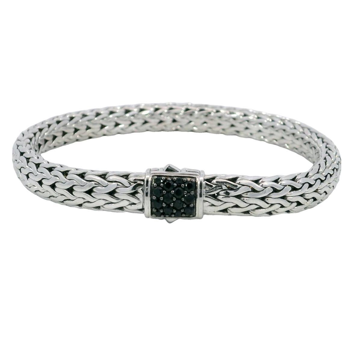 John Hardy Sterling Silver Black Sapphire Pavé Tiga Chain Bracelet

This John Hardy chain bracelet blends modern craftsmanship with timeless elegance. Expertly crafted in sterling silver, it features the brand’s signature woven pattern, a design