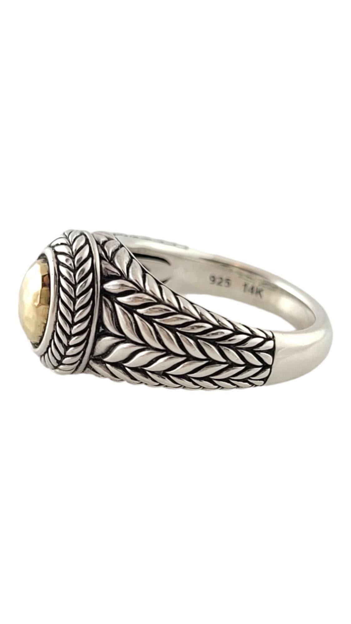 John Hardy JAi 14K Yellow Gold and Sterling Silver Basketweave Ring Size 7

This beautiful JAi ring by John Hardy was crafted with meticulous detail from sterling silver and 14K yellow gold!

Ring size: 7
Shank: 3.65mm
Front: 12.30mm X 10.70mm X