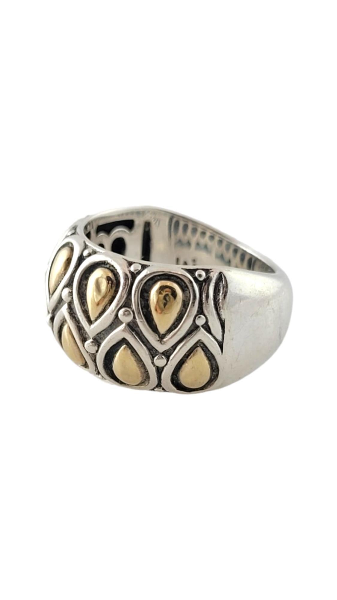 John Hardy JAi 14K Yellow Gold Sterling Silver Lotus Petal Band Ring Size 7

This gorgeous band ring by JAi by John Hardy is crafted from sterling silver with 14K yellow gold lotus petals!

Ring size: 7
Shank: 5.40mm
Front: 11.90mm

Weight: 6.72