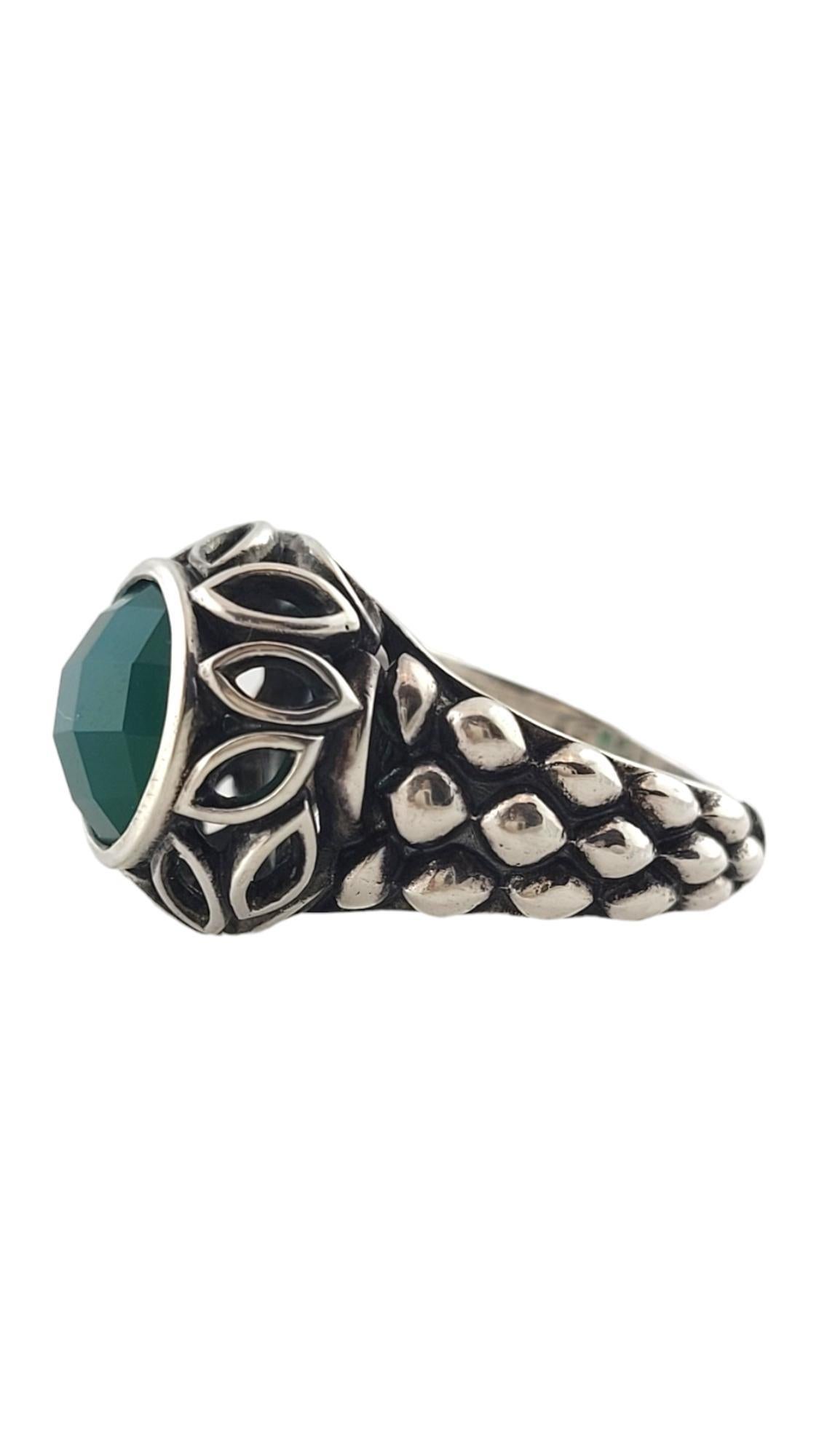 John Hardy JAi Sterling Silver Green Faceted Stone Ring Size 6

This gorgeous ring by JAi by John Hardy has a stunning uniquely patterned band with a beautiful green faceted stone in the center!

Ring size: 6
Shank: 3.35mm 
Front: 15.5mm X 15.9mm X