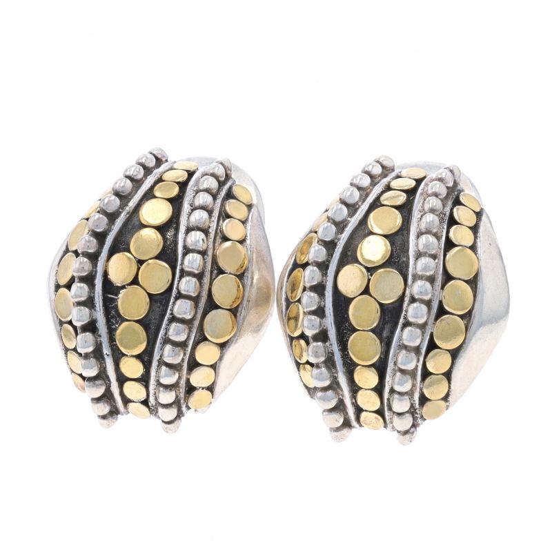 John Hardy Jaisalmer Large Stud Earrings - Sterling 925 Yellow Gold 18k Pierced In Excellent Condition For Sale In Greensboro, NC