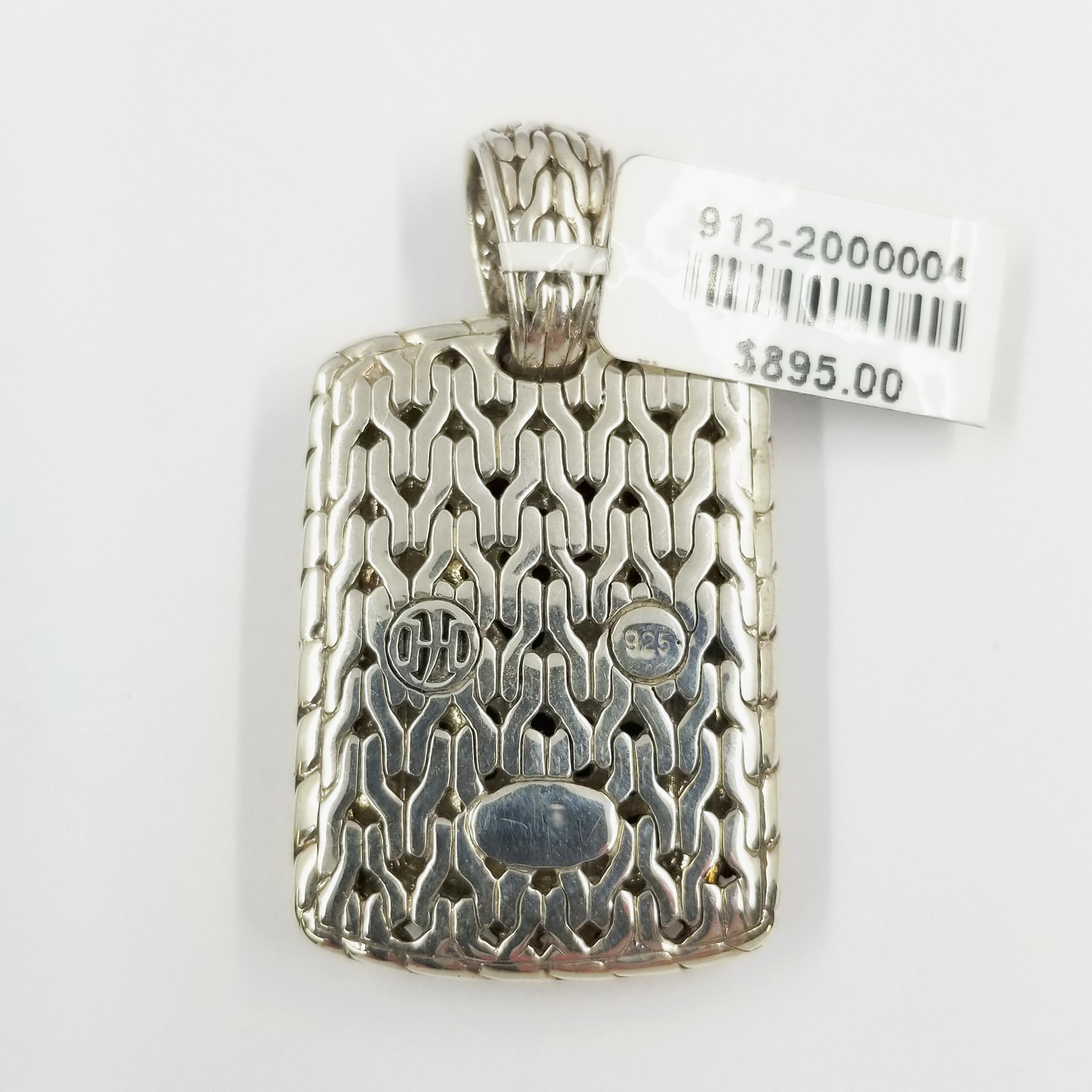 Sterling Silver Dog Tag Pendant
Hand Assembled in Bali, Indonesia by John Hardy
Prong-set Faceted Black Sapphires
Classic Chain Design
Stamped JH 925 on Back
Movable Bale
Comes with John Hardy Pouch & Cleaning Cloth