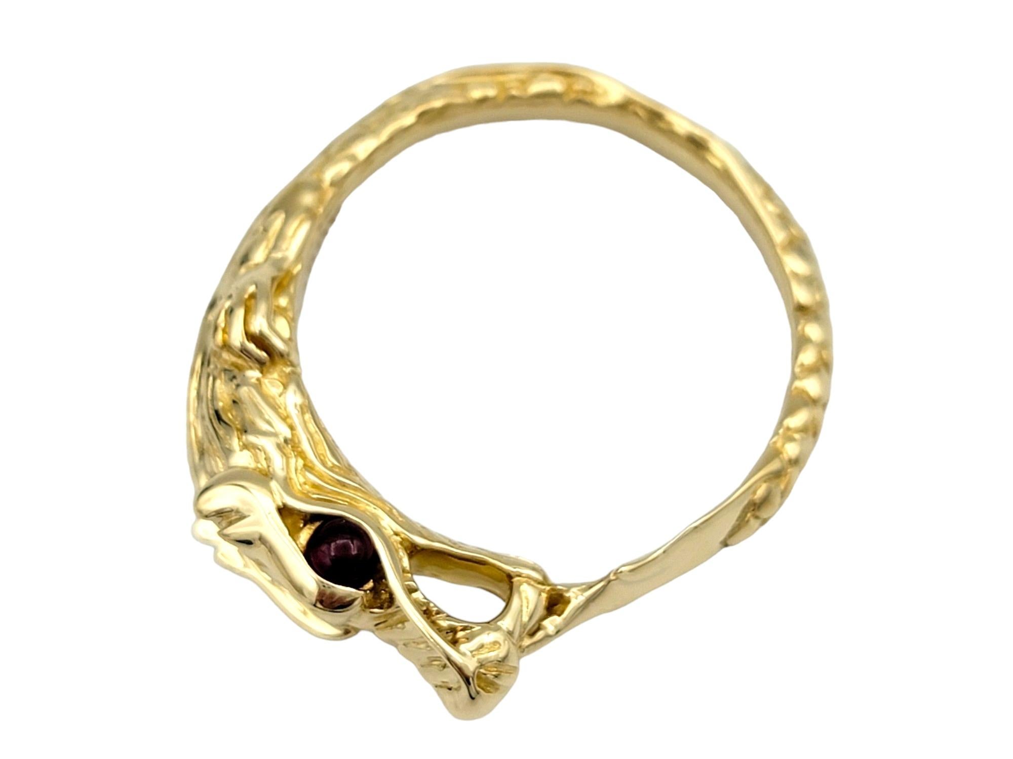 Anillo John Hardy Leyenda de Naga Dragón con Rubíes engastado en oro amarillo de 18 quilates en venta 2