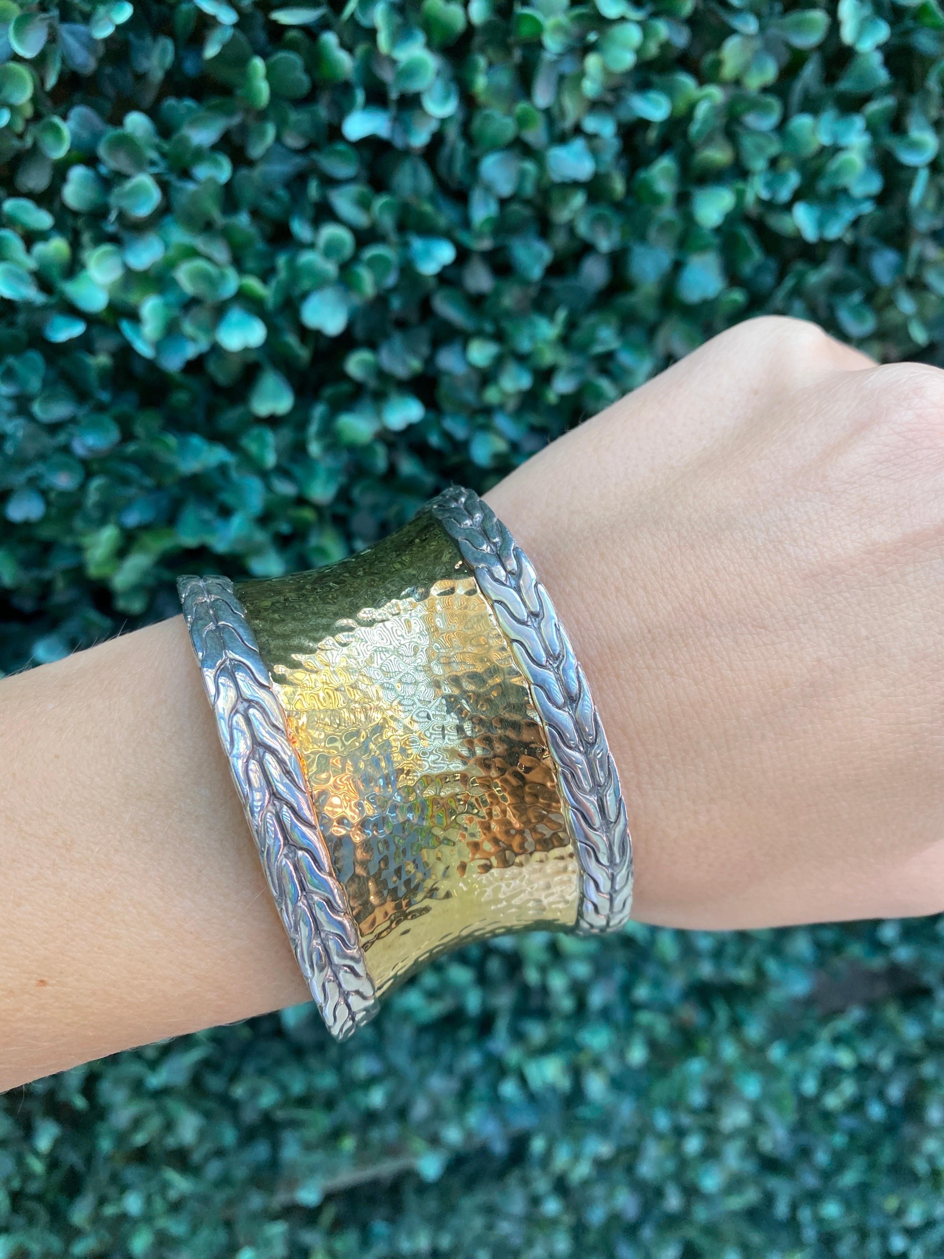 John Hardy Palu 22 Karat Gelbgold & Sterlingsilber gehämmerte Manschette 5