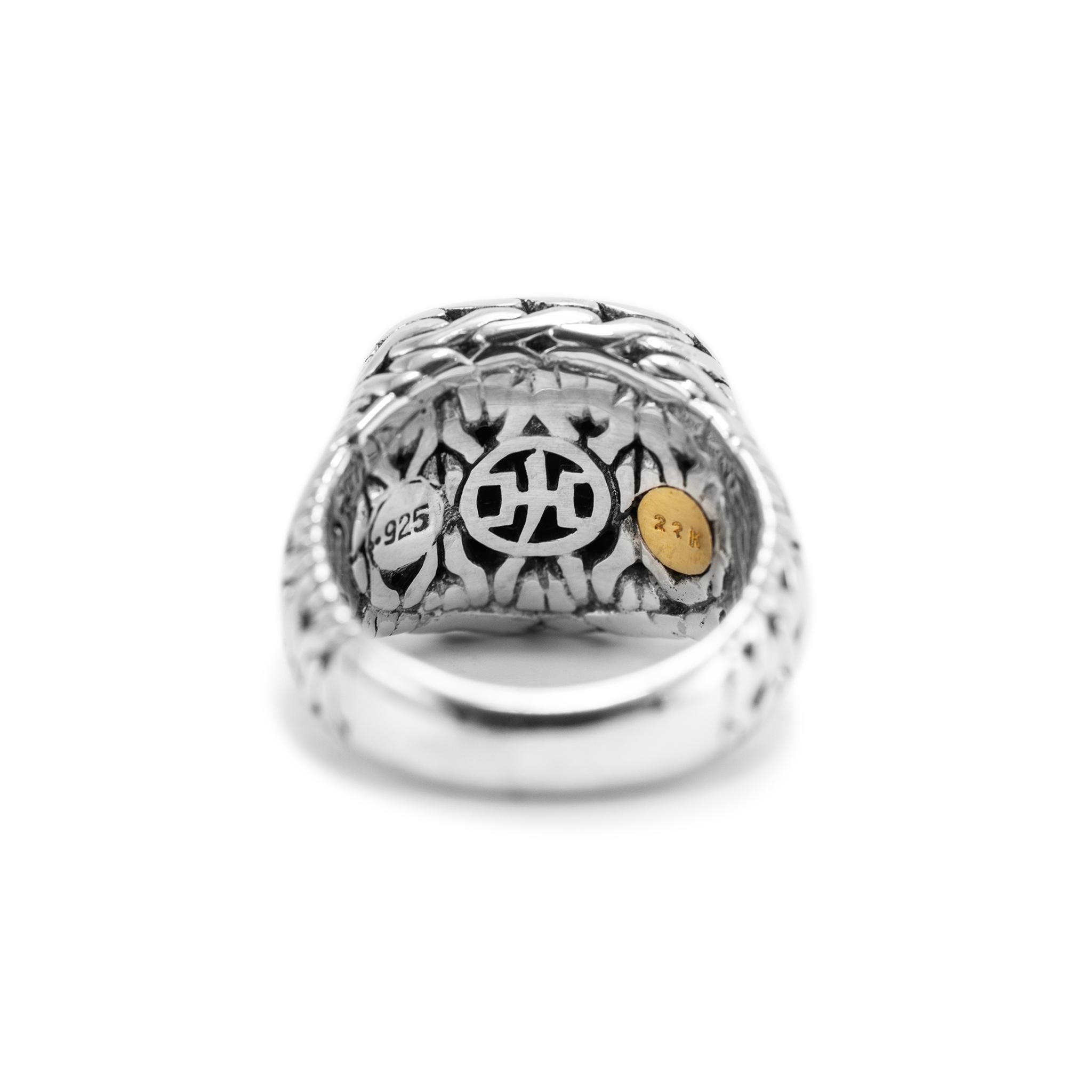 Anillo de cóctel martillado John Hardy Palu de oro amarillo de 22 quilates y plata de ley 925 en venta 1