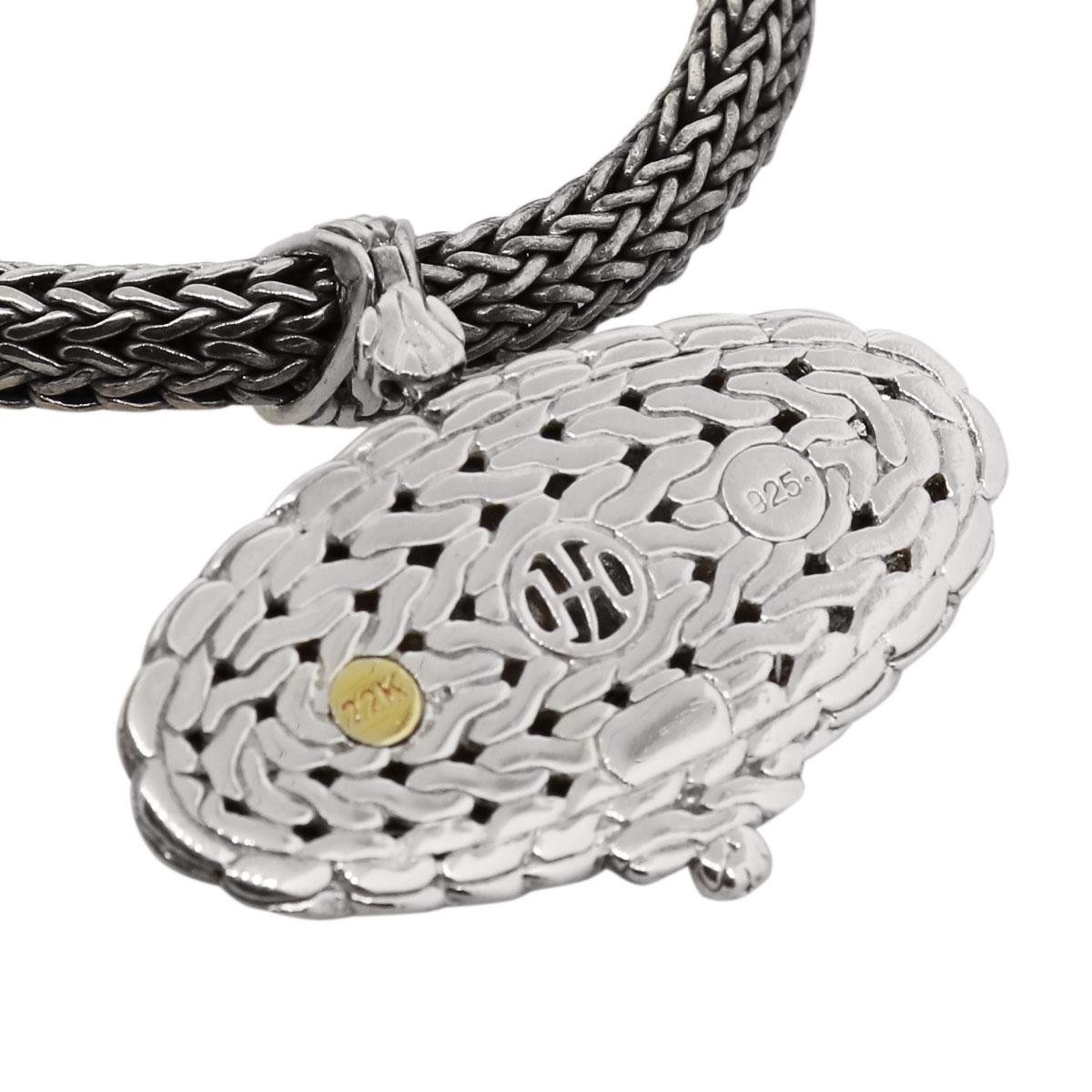 Designer: John Hardy
Material: 22k yellow gold and sterling silver
Necklace Measurements: Sterling silver necklace is 16″ in length
Pendant Measurements: 1.62″ x 0.28″ x 1.62″
Clasp: Tongue in box clasp
Total Weight: 69.5g (44.7dwt)
Additional