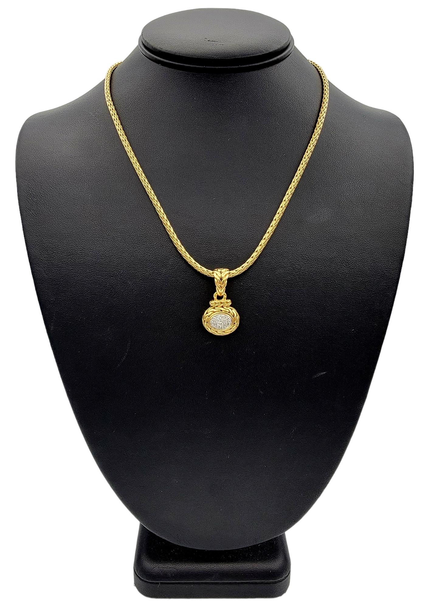 John Hardy, collier pendentif ovale pavé de diamants avec chaîne en or jaune 18 carats en vente 4