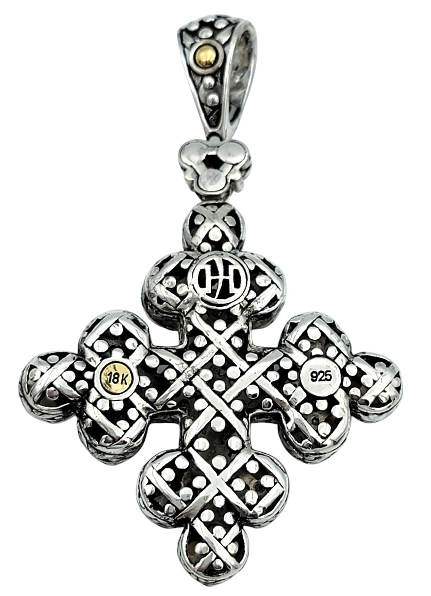 Taglio rotondo John Hardy Ciondolo a forma di croce di Jaisalmer in argento sterling e oro giallo 18 carati