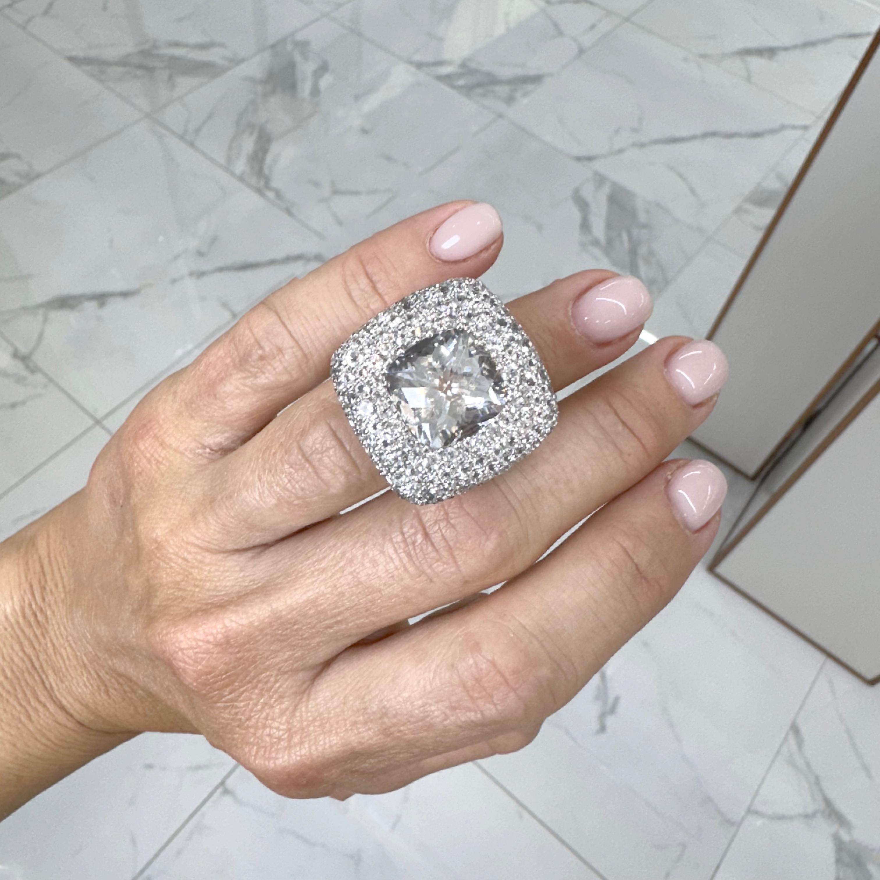 John Hardy, bague cocktail Batu Klasik, topaze blanche vieillie en vente 2
