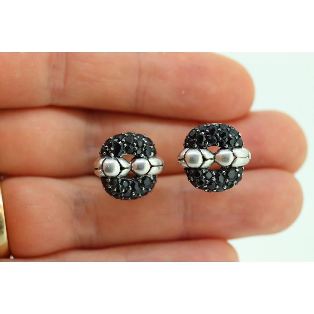 Donna Orecchini con diamanti in argento e oro 18 carati di John Hardy. John Hardy Pave con diamante Black in vendita