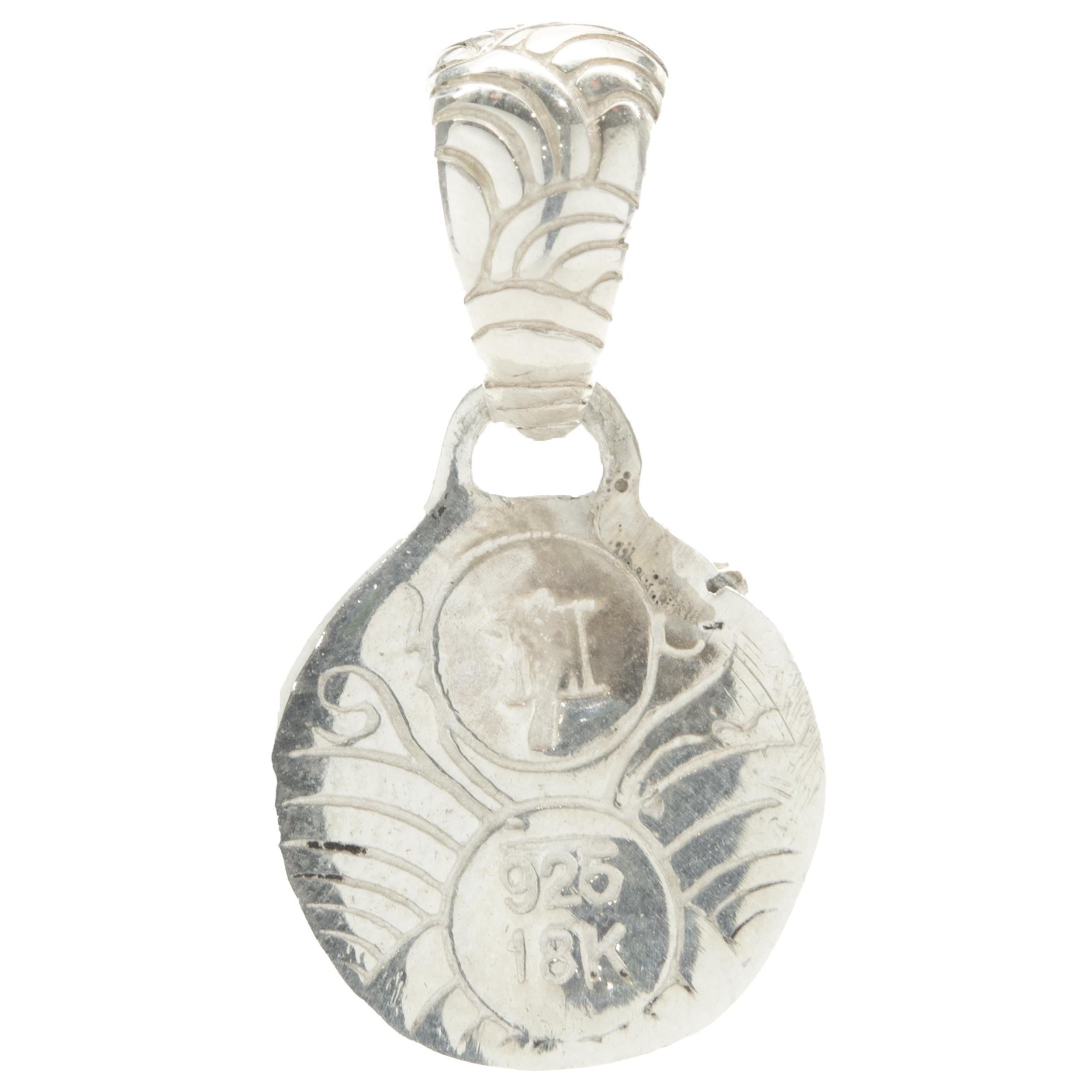 Designer: John Hardy
Material: Sterling Silver / 18K yellow gold
Dimensions: pendant measures 20.50mm wide
Weight: 3.12 grams