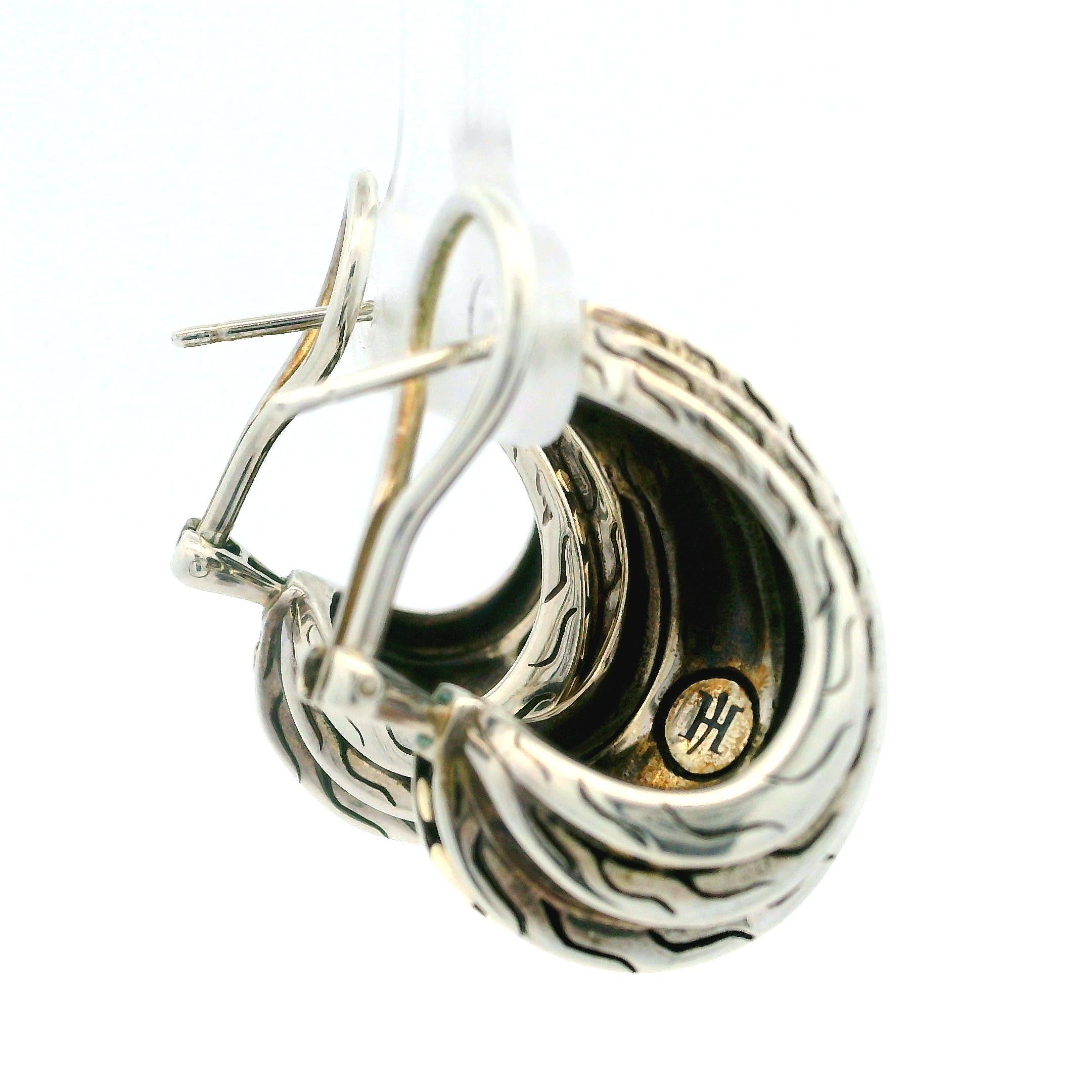 John Hardy Sterling Silver 18k Yellow Gold Dot Wide Cuff Omega Back Earrings In Excellent Condition In Montclair, NJ