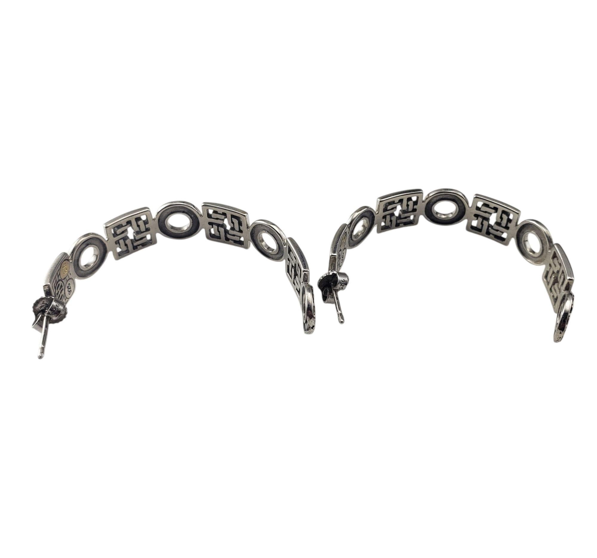 Pendientes John Hardy de plata de ley y oro amarillo de 18 quilates con medio aro grande Dot Dot #20999 en Bueno estado para la venta en Washington Depot, CT
