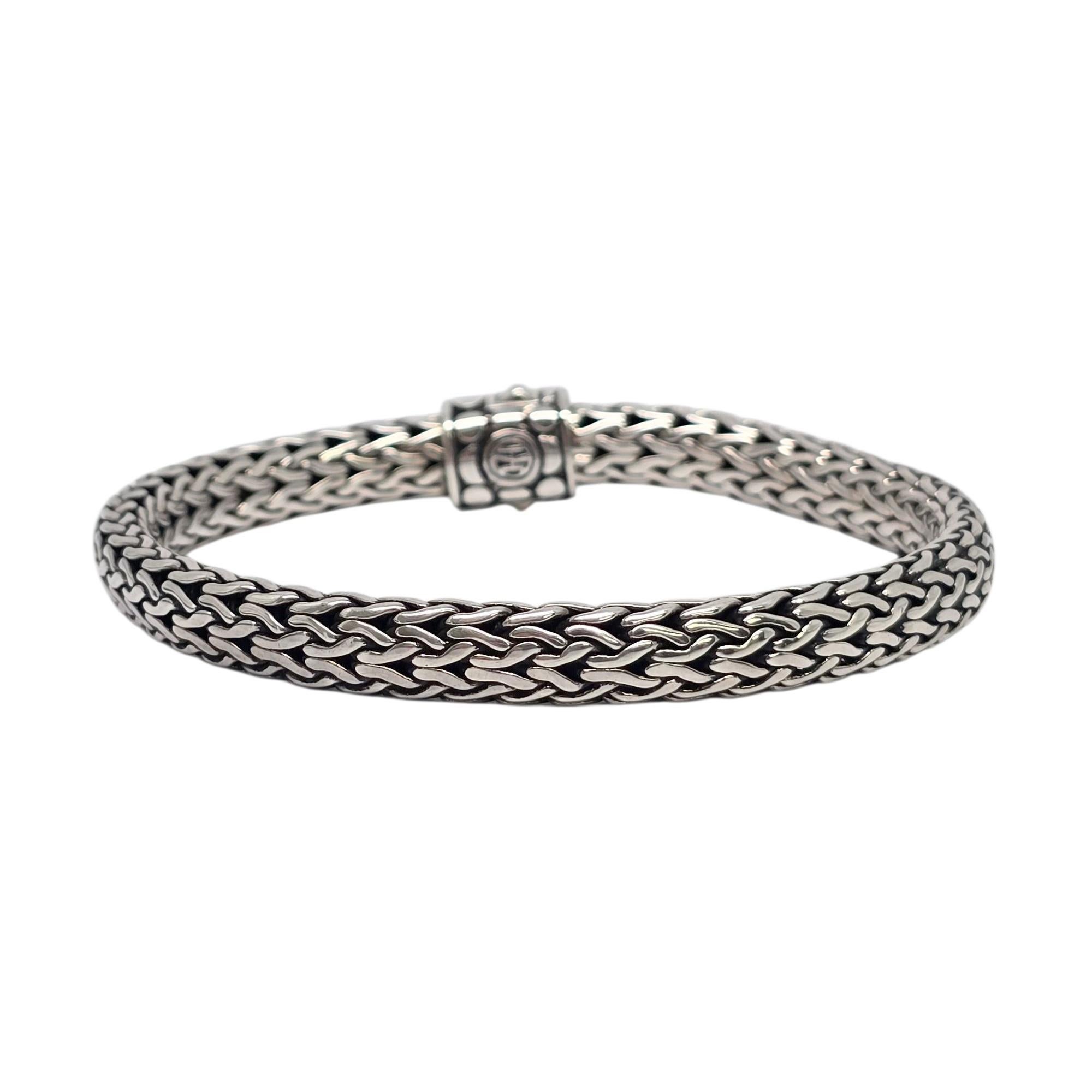 Round Cut John Hardy Sterling Silver Black Sapphire Classic Chain Icon Bracelet #22214 For Sale