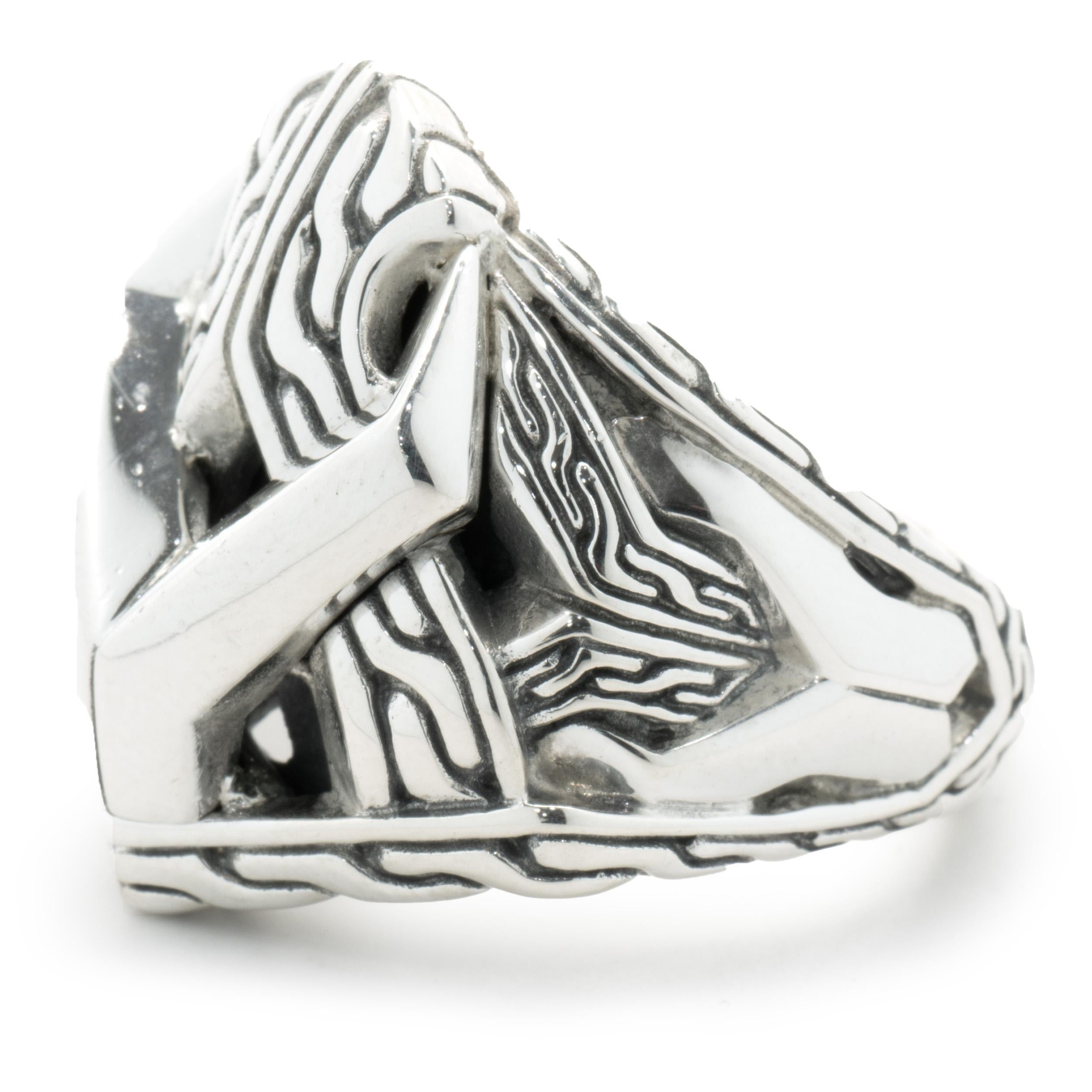 Designer: John Hardy
Material: Sterling Silver 
Dimensions: ring top measures 24.5mm wide
Weight: 17.55 grams
