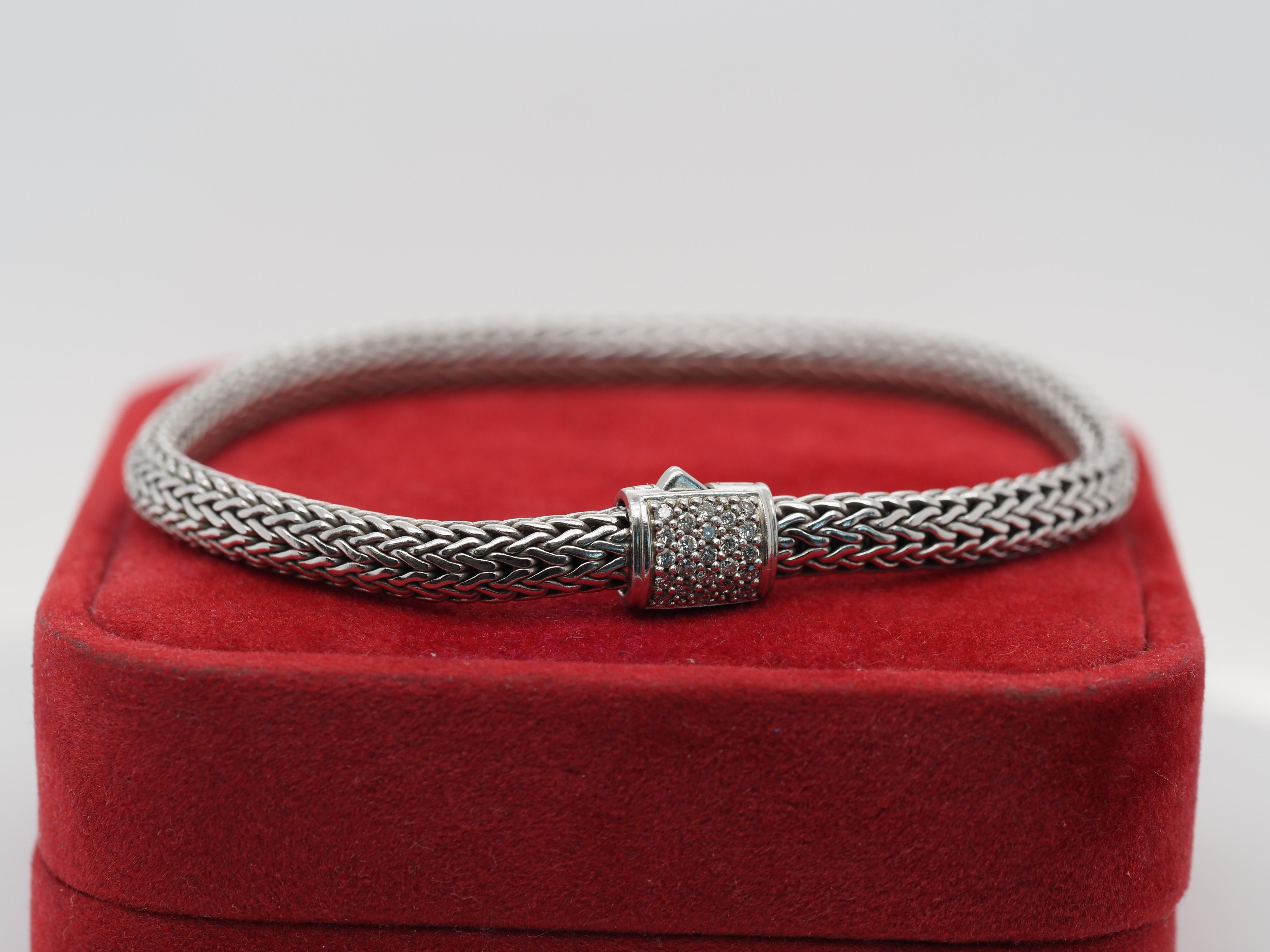 Item Details:
Metal Type: Sterling Silver [Hallmarked, and Tested]
Weight: 16.6 grams (All Items Total)
Stone Details:
Type: Diamonds, Natural.
Cut: Round
Weight: .25ct
Bracelet Length Measurement: 7.5 Inches
Condition: Excellent