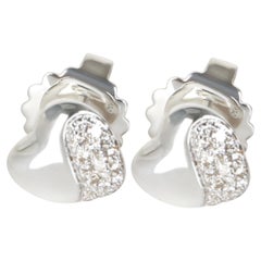 Pendientes de plata de ley con forma de corazón y diamantes de John Hardy