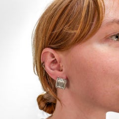 Orecchini a clip Omega 'Dot' di John Hardy in argento sterling