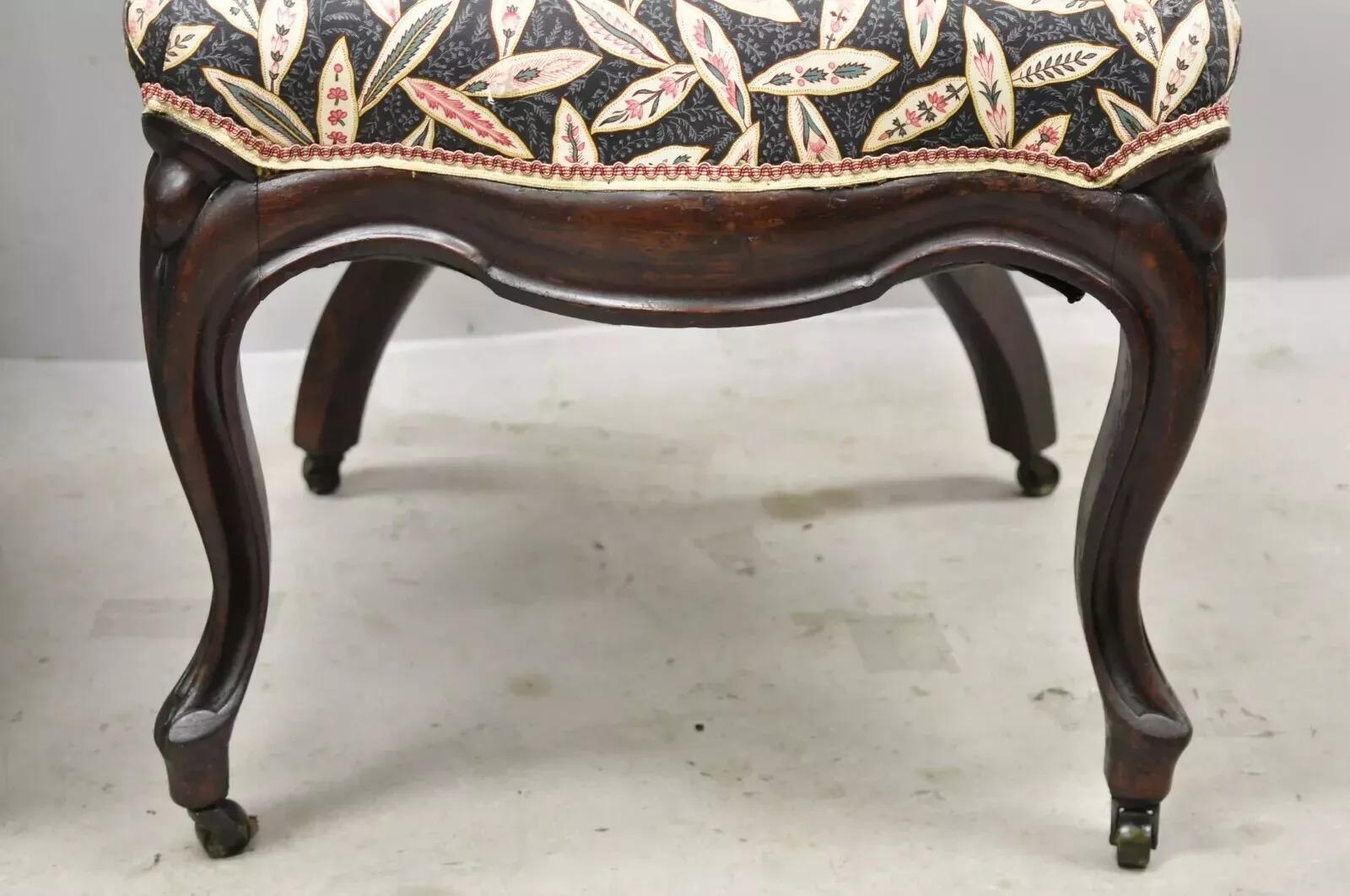 John Henry Belter Sillones de salón victorianos de palisandro laminado - un par en Bueno estado para la venta en Philadelphia, PA