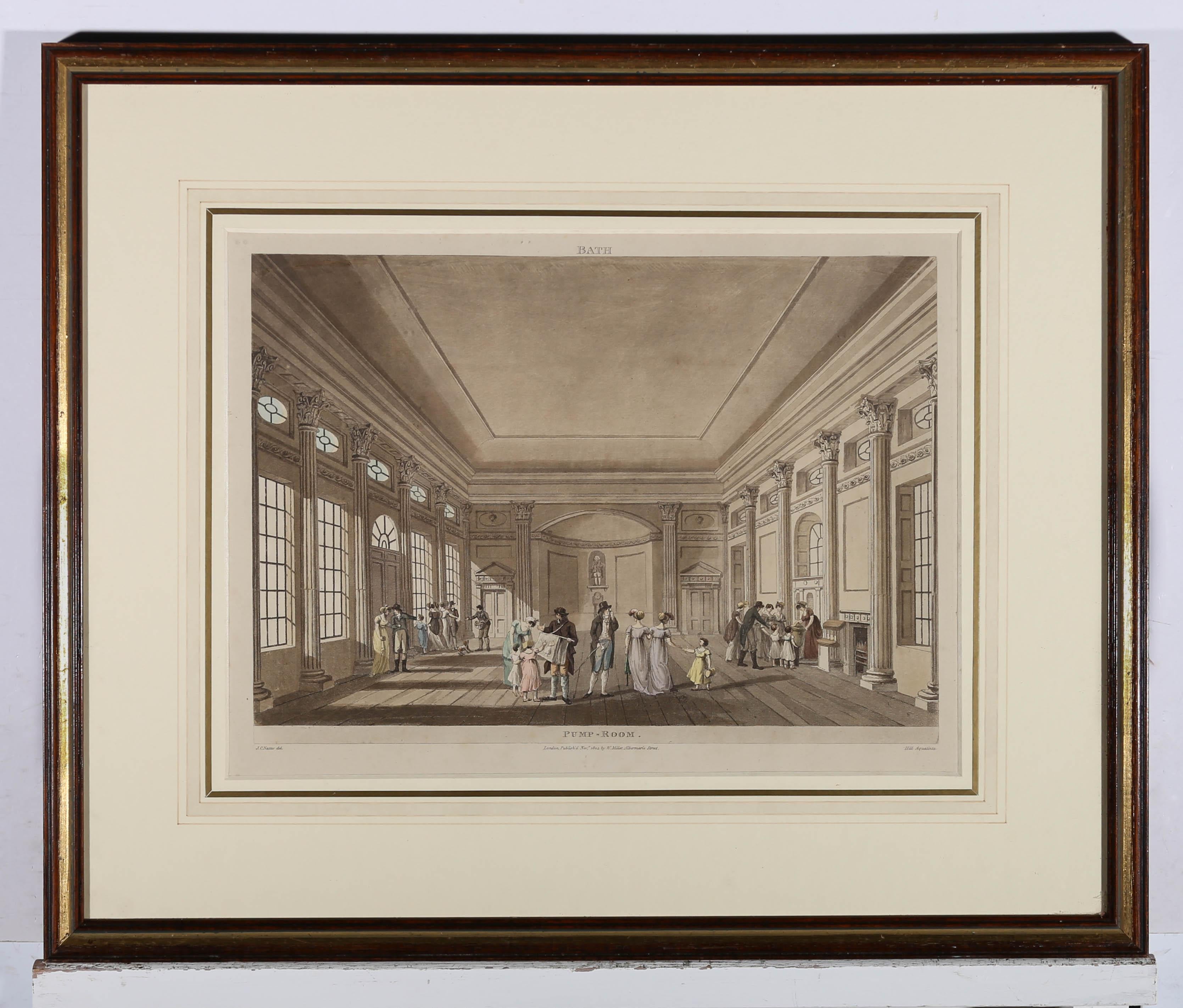 Eine feine Aquatinta mit Handkolorit, die den Pump Room, Bath, von John Hill nach John Claude Nattes (ca. 1765-1839) darstellt. Veröffentlicht im Jahr 1804 von W. Miller. Präsentiert in einem Passepartout mit vergoldetem Fensterrahmen und verglastem