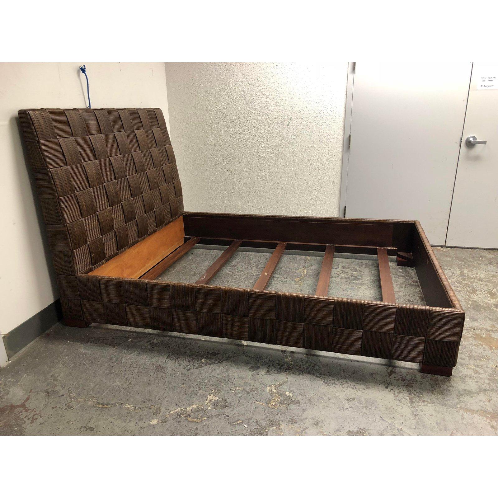 John Hutton for Donghia Block Island Tobacco Queen-Size Bed Frame In Good Condition For Sale In San Francisco, CA