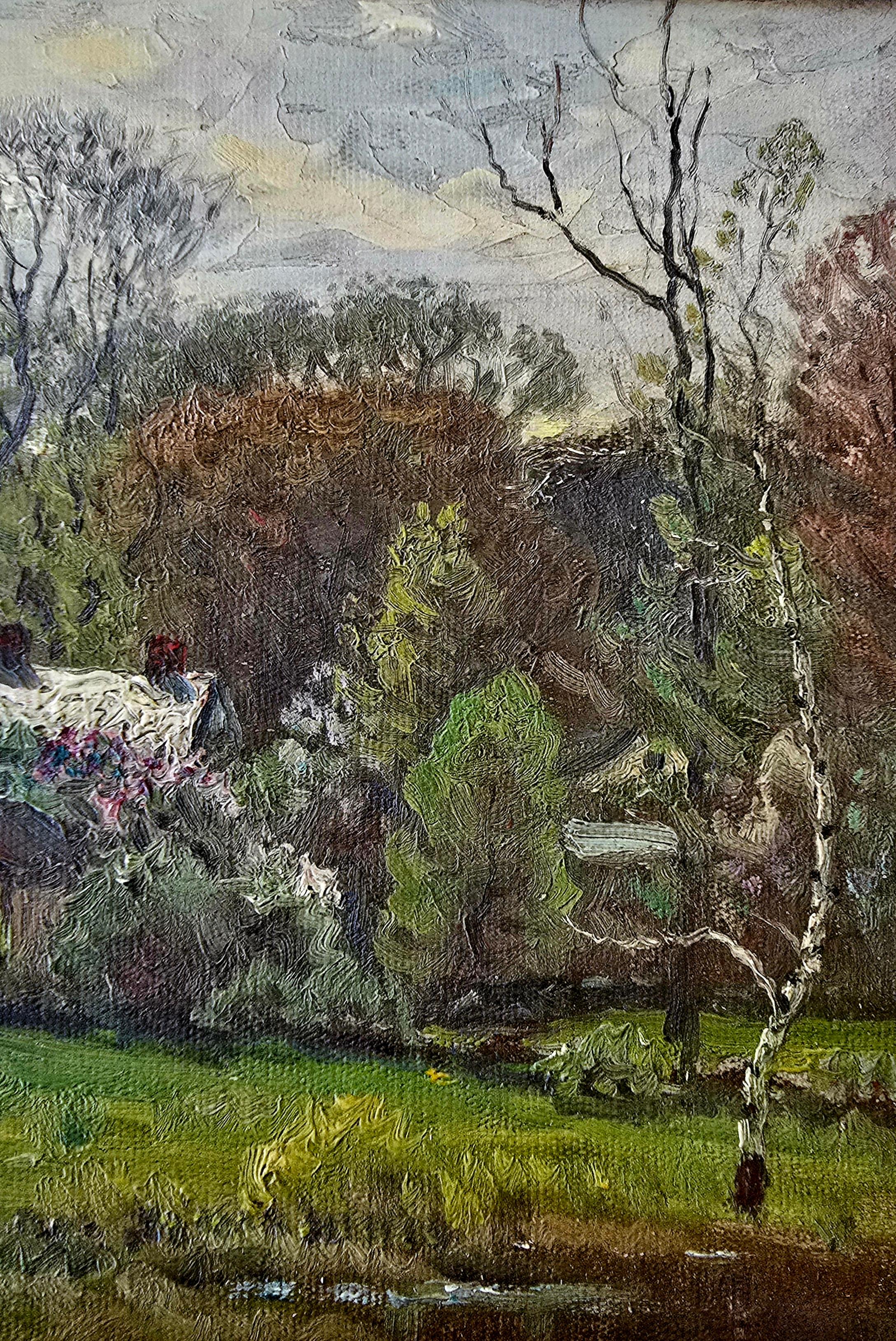 Spring at the Summer House in Hyde Park For Sale 1