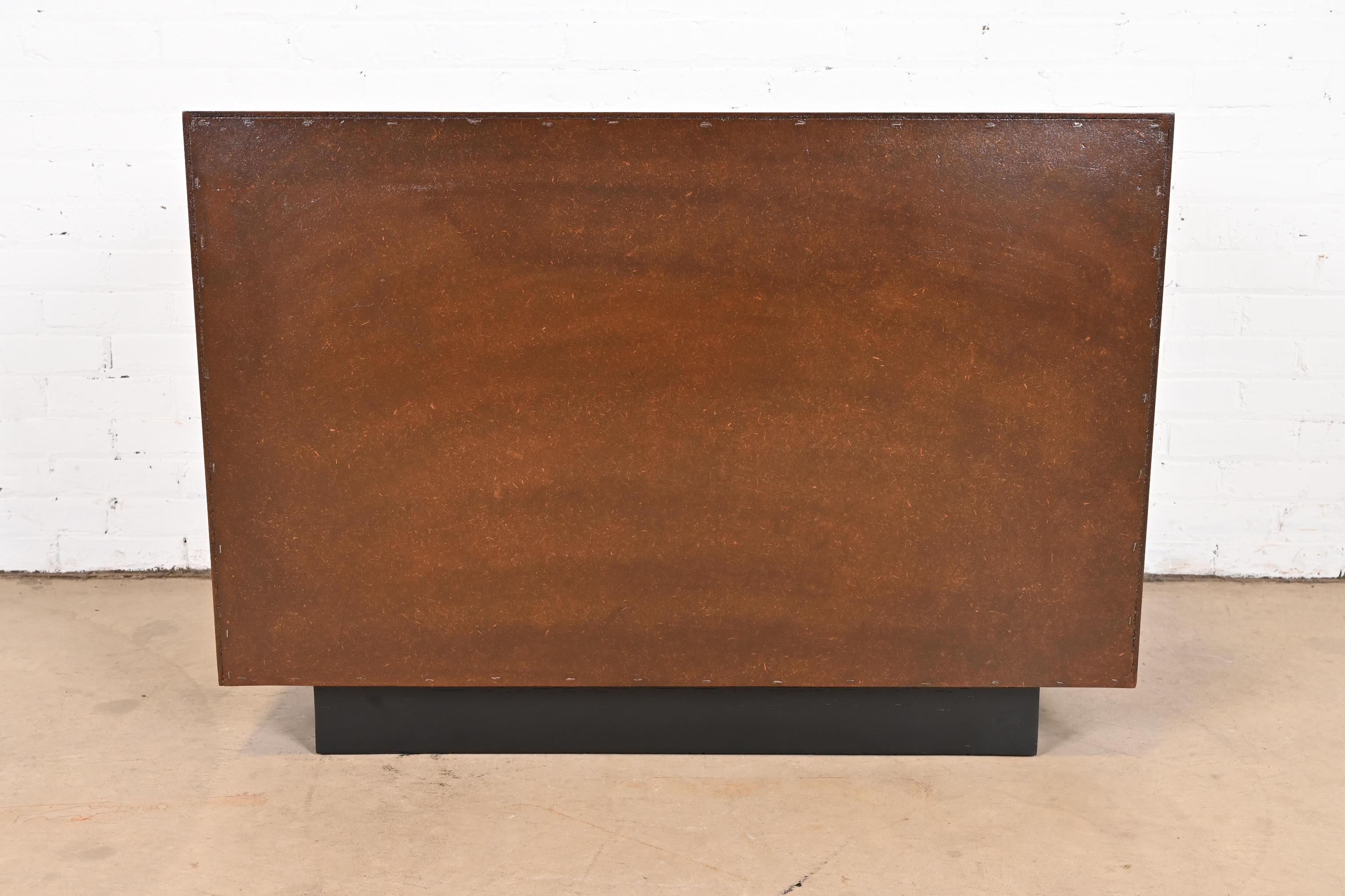 John Kapel for Glenn of California Mid-Century Modern Walnut Dresser Chest 8