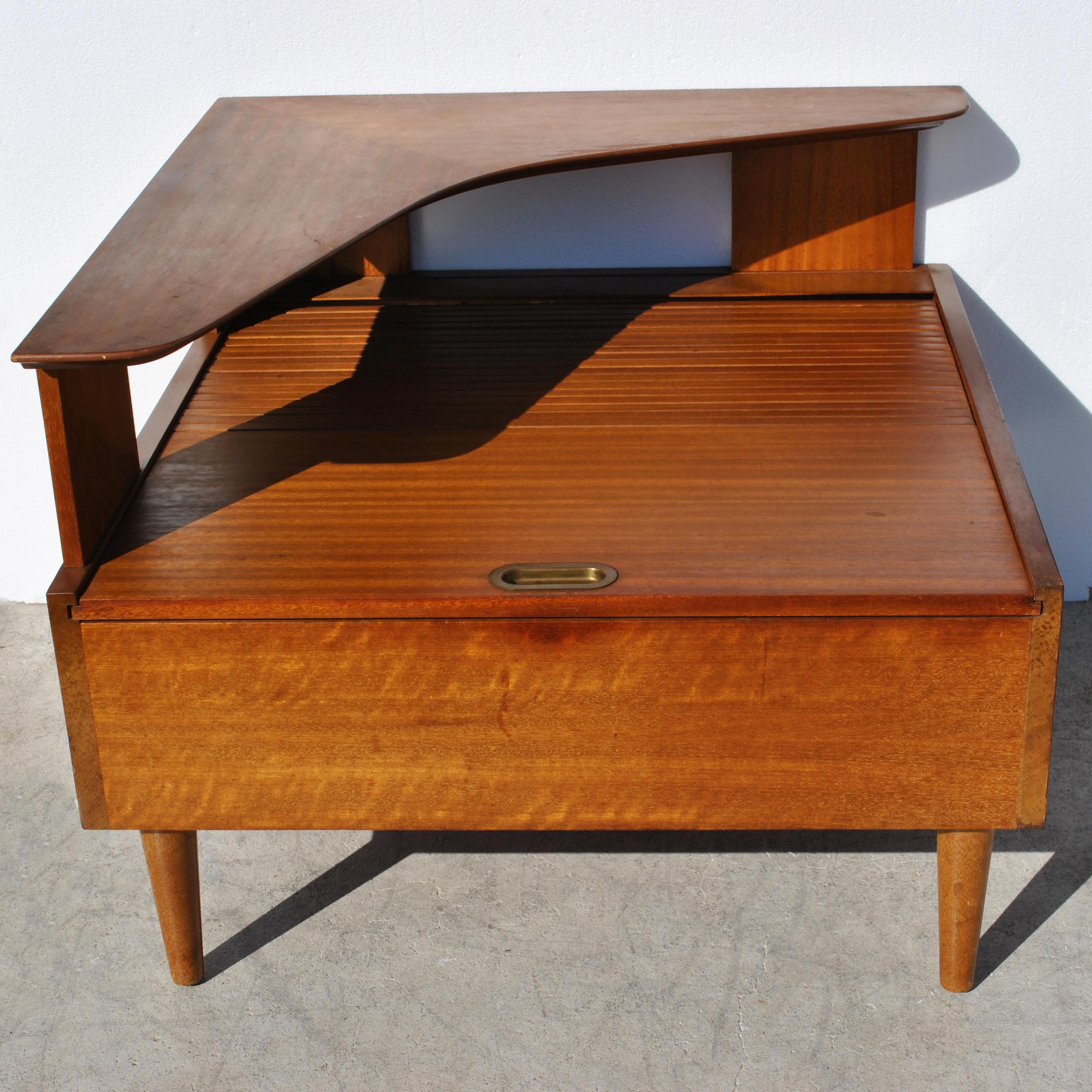 Mahogany  John Keal Brown Saltman Boomerang Occasional Corner Table