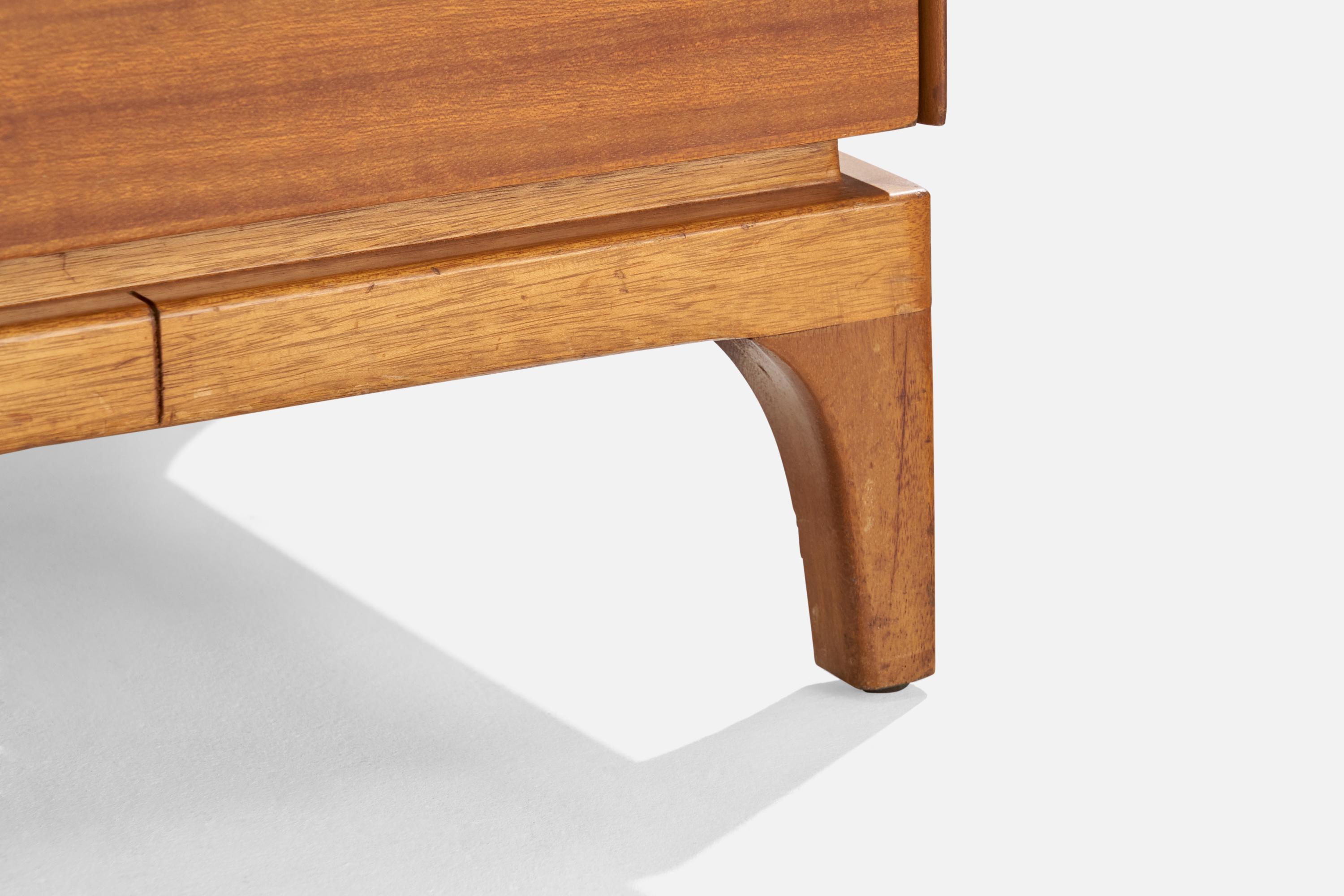Milieu du XXe siècle John Keal, commode, Wood Wood, Brass, USA, années 1950 en vente