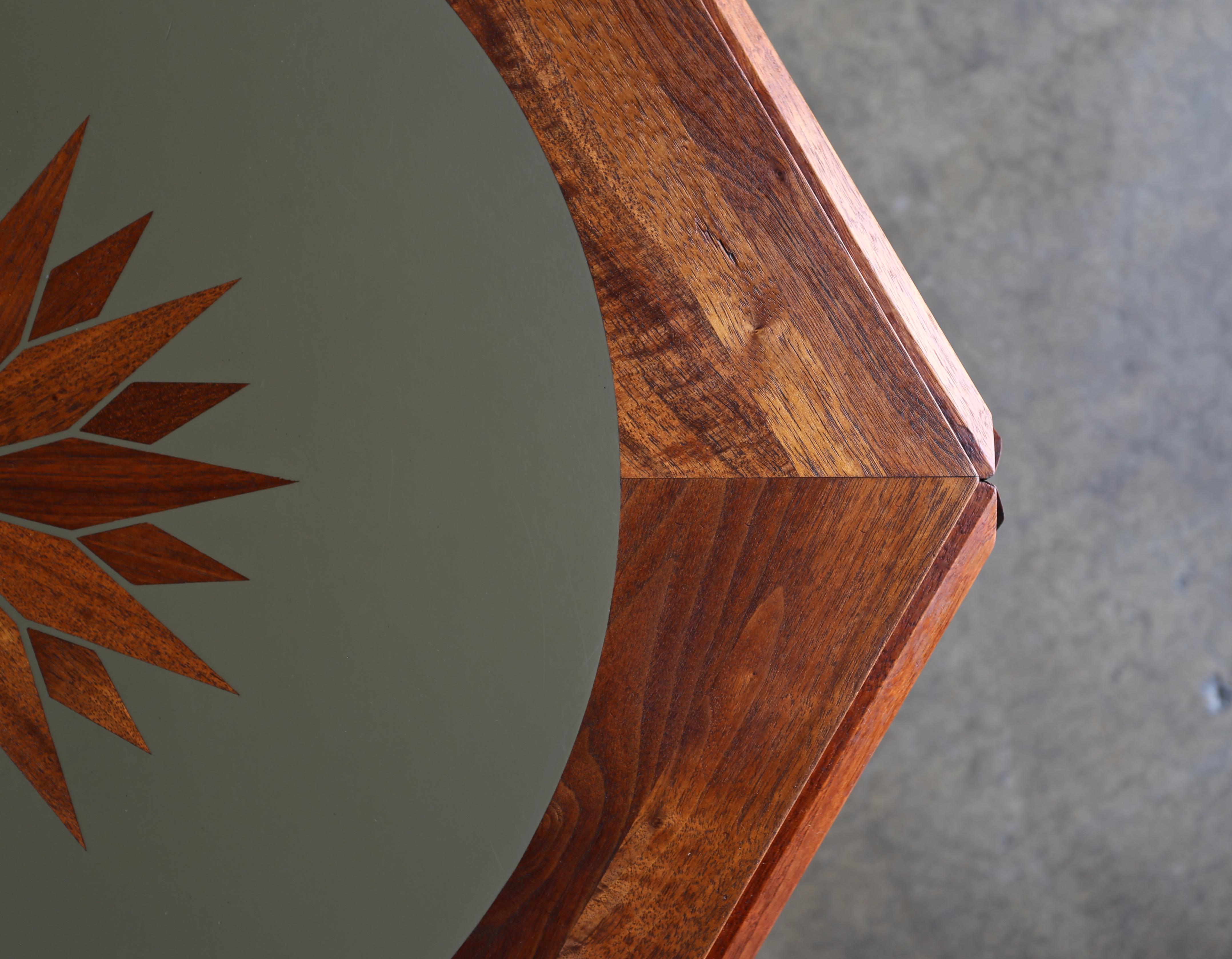 John Keal for Brown Saltman Hexagonal Occasional Table with Sunburst Inlay In Good Condition In Costa Mesa, CA