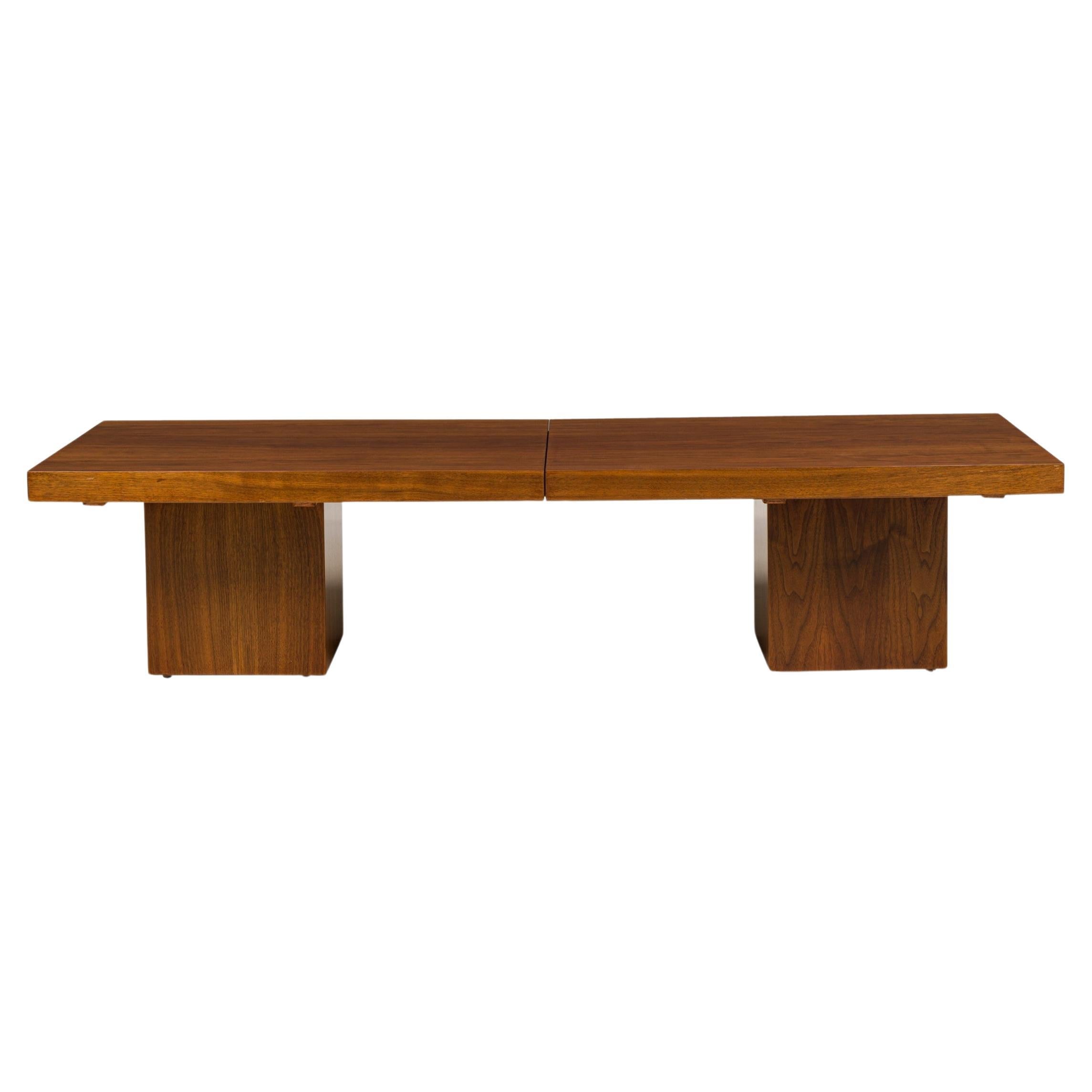 John Keal für Brown Saltman Amerikanischer ausziehbarer Couchtisch aus Holz, Mitte des Jahrhunderts