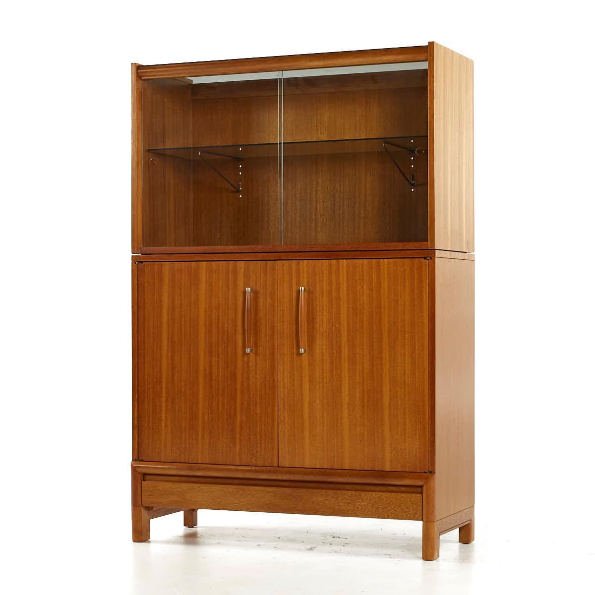 Mid-Century Modern John Keal for Brown Saltman Mid Century Bleached Mahogany Buffet and Hutch For Sale