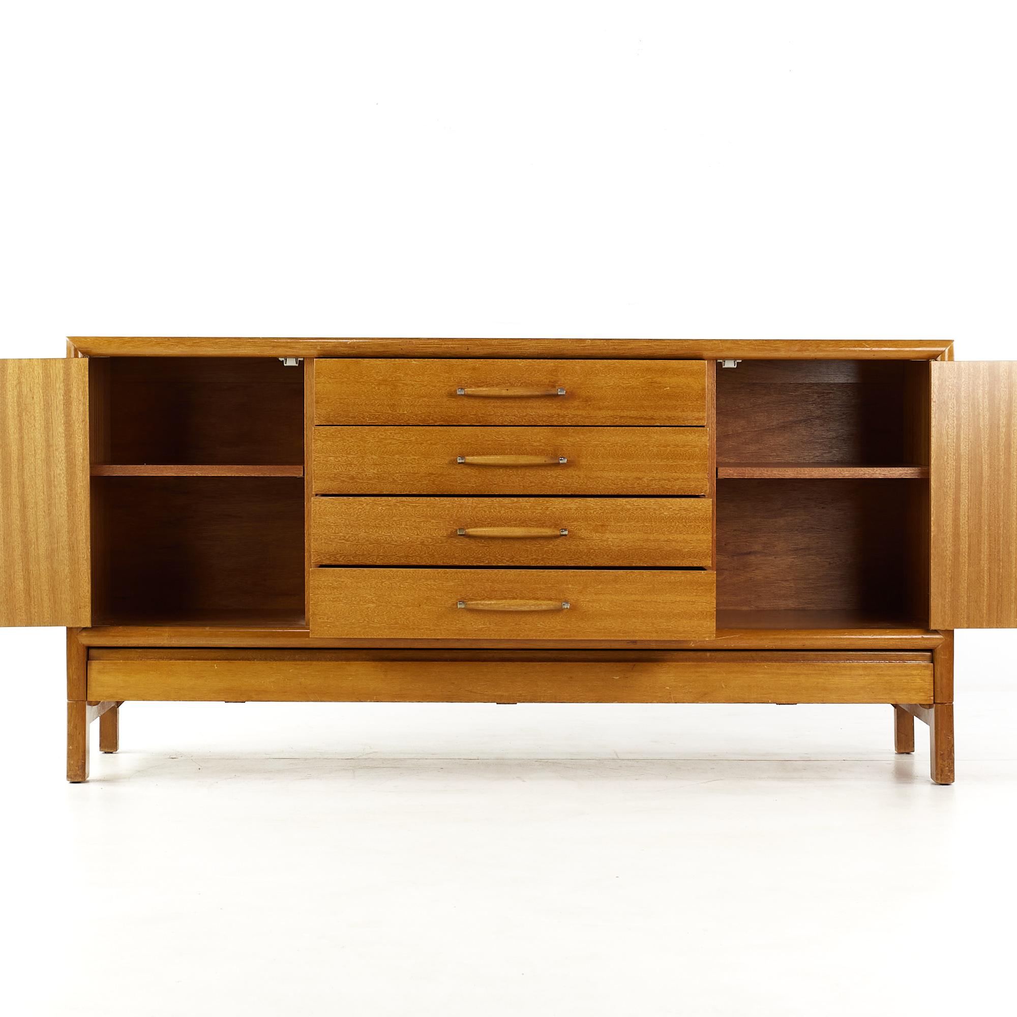 John Keal for Brown Saltman Mid Century Bleached Mahogany Credenza For Sale 2