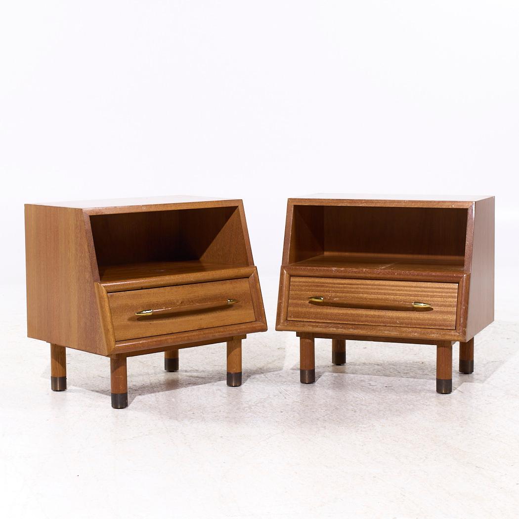 John Keal for Brown Saltman Mid Century Bleached Mahogany Nightstands - Pair

This nightstand measures: 22 wide x 16 deep x 21.25 inches high

All pieces of furniture can be had in what we call restored vintage condition. That means the piece is