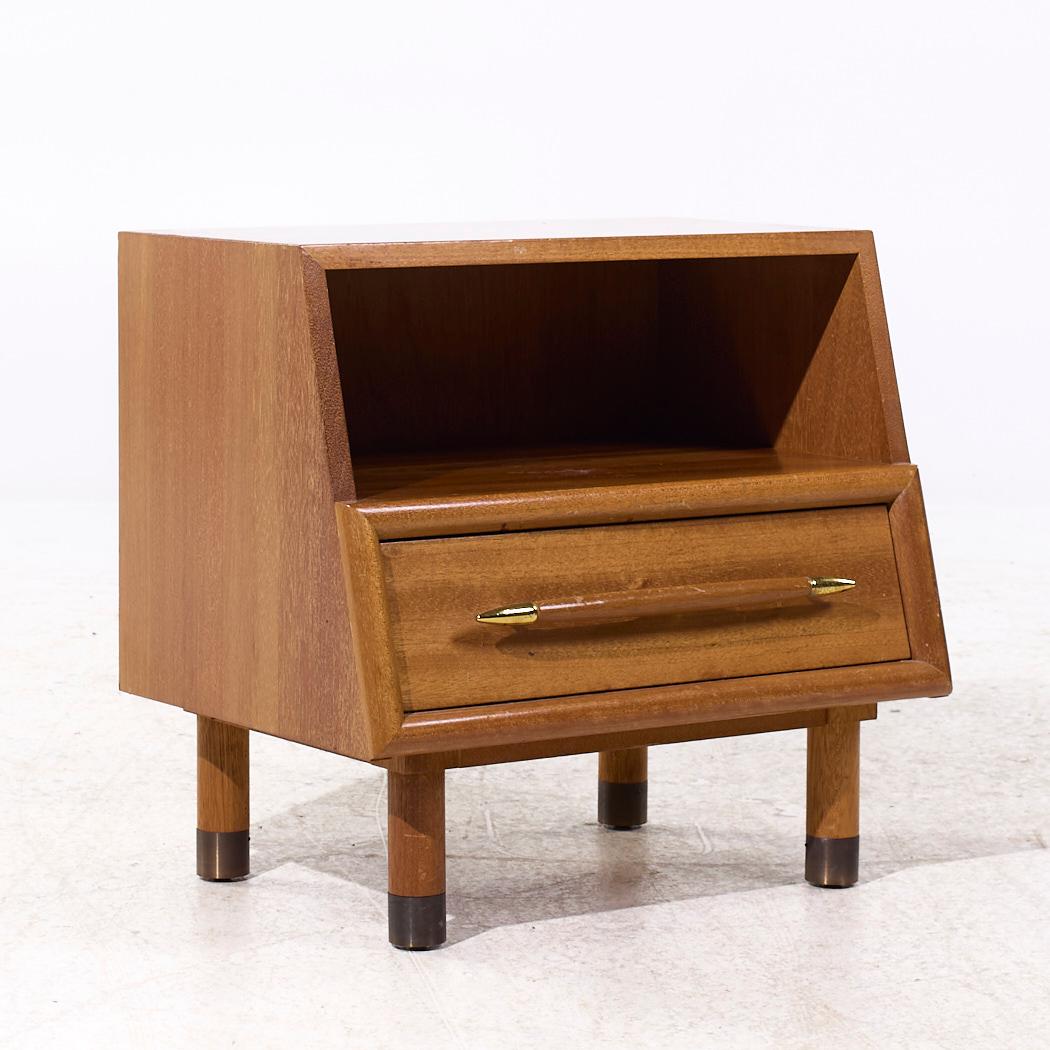 American John Keal for Brown Saltman Mid Century Bleached Mahogany Nightstands - Pair For Sale