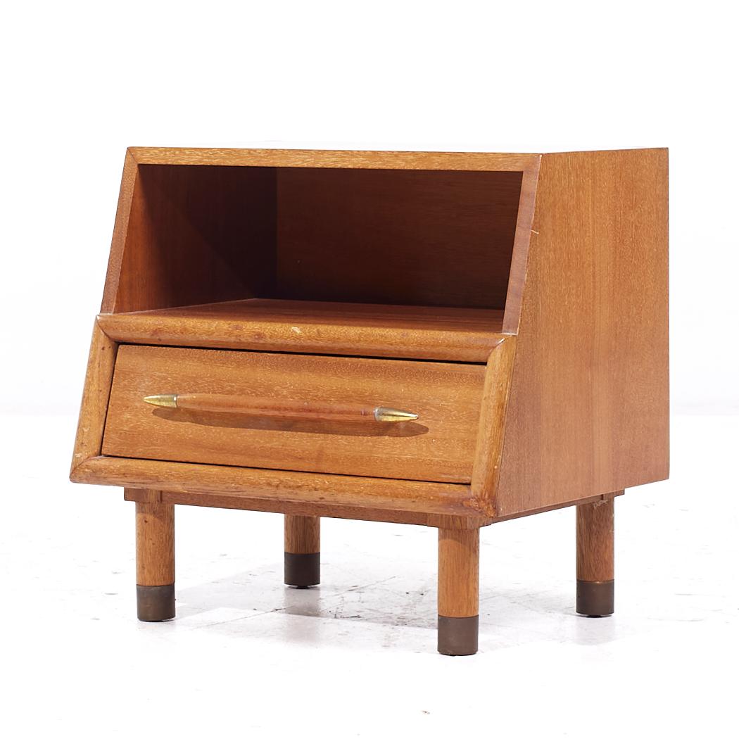 Late 20th Century John Keal for Brown Saltman Mid Century Bleached Mahogany Nightstands - Pair For Sale